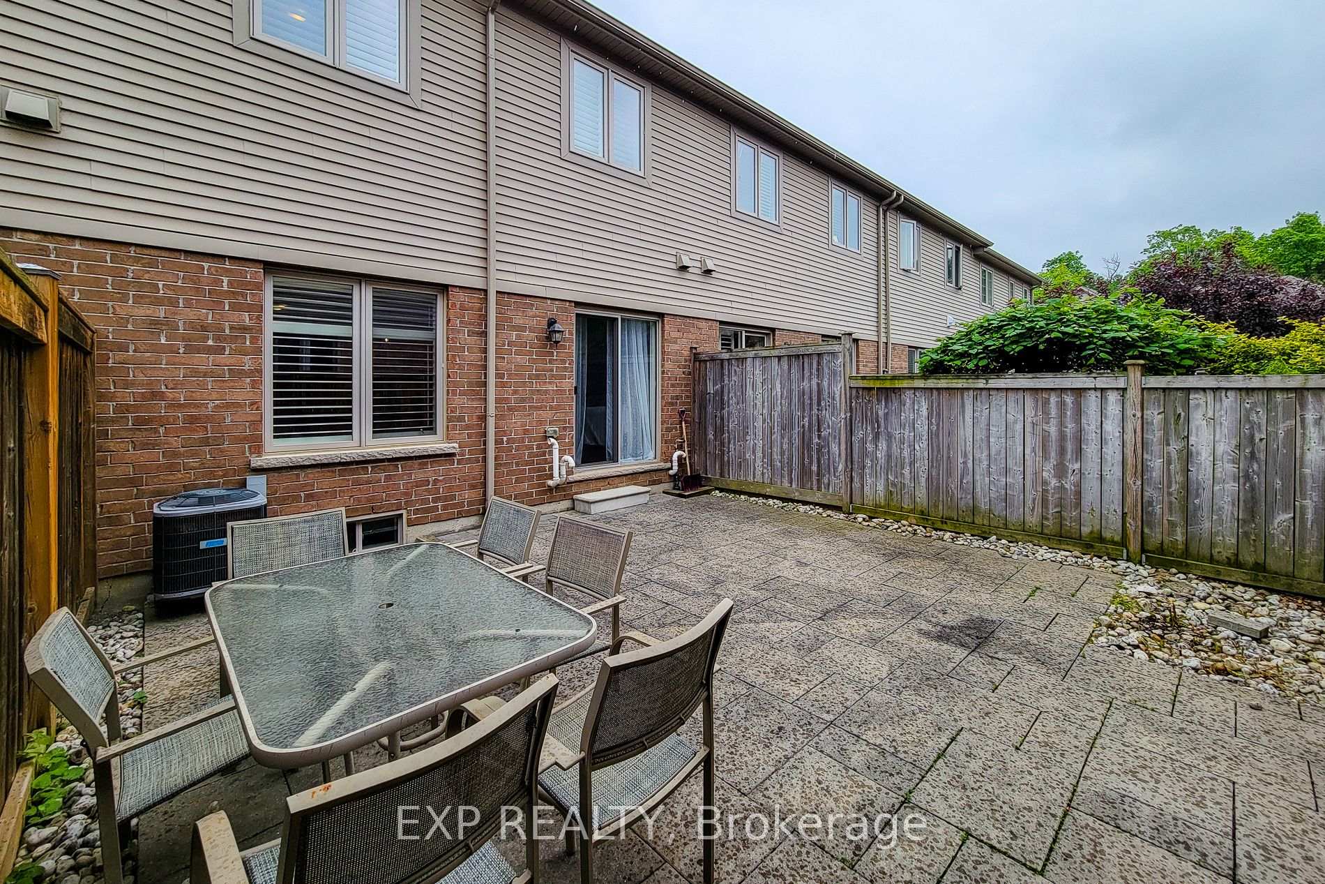 Photo 33 of 65 Royal Winter Drive, Hamilton, Binbrook — HOMEH