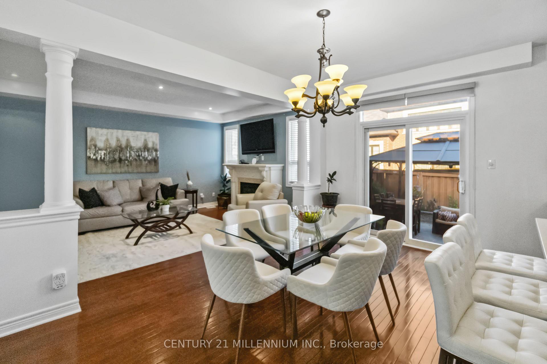Photo 8 of 28 Powell Drive, Brampton, Sandringham-Wellington — HOMEH