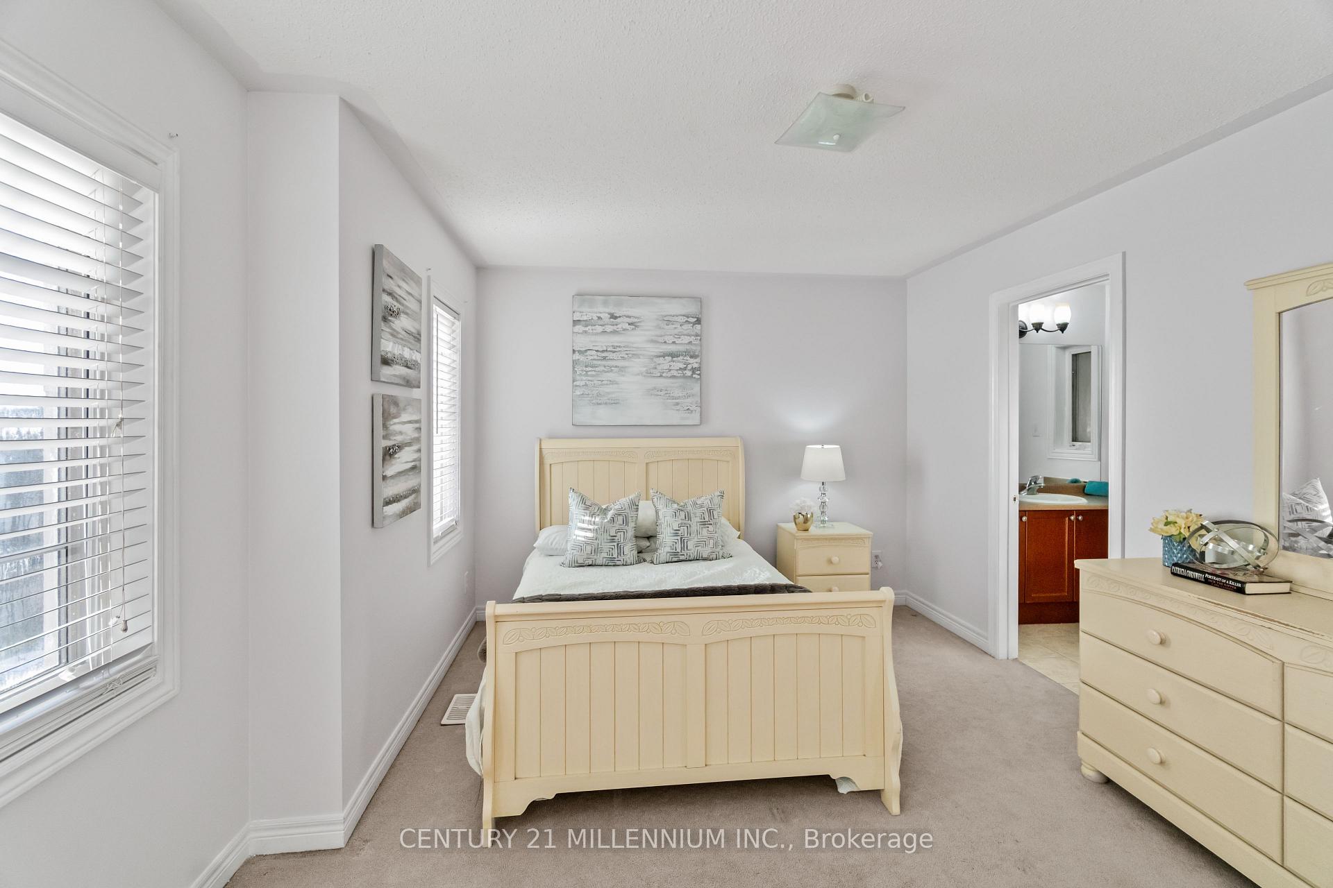 Photo 22 of 28 Powell Drive, Brampton, Sandringham-Wellington — HOMEH