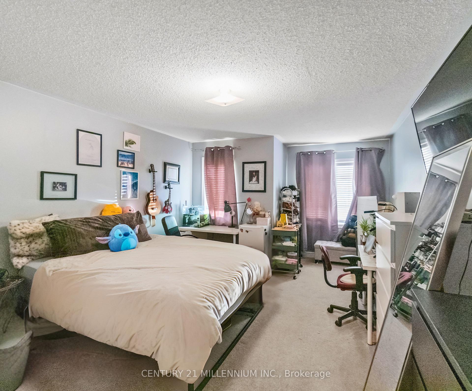 Photo 27 of 28 Powell Drive, Brampton, Sandringham-Wellington — HOMEH
