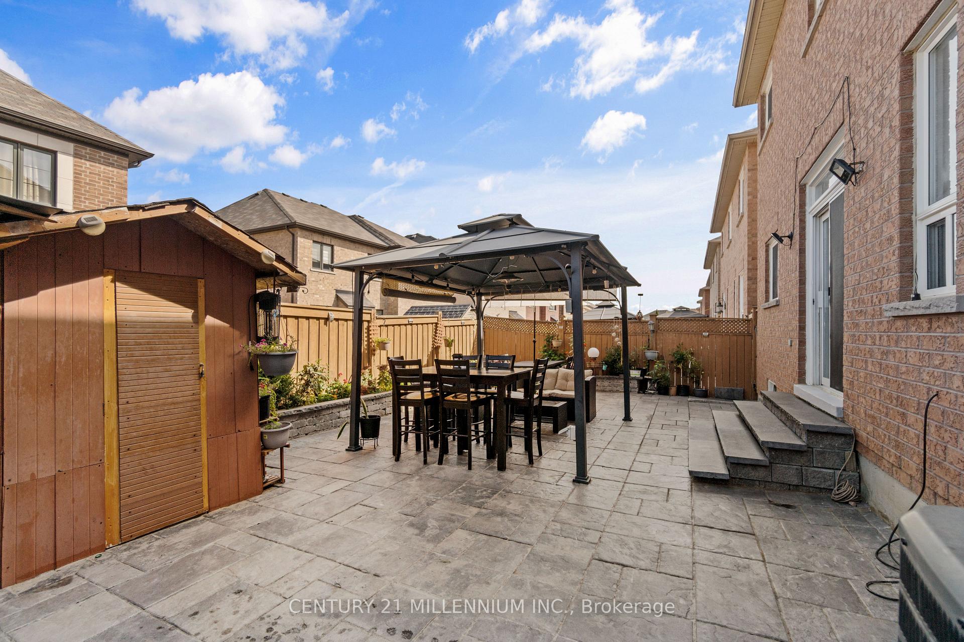 Photo 30 of 28 Powell Drive, Brampton, Sandringham-Wellington — HOMEH