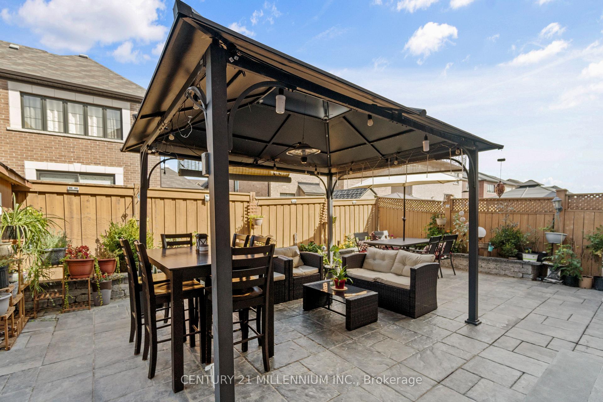 Photo 32 of 28 Powell Drive, Brampton, Sandringham-Wellington — HOMEH