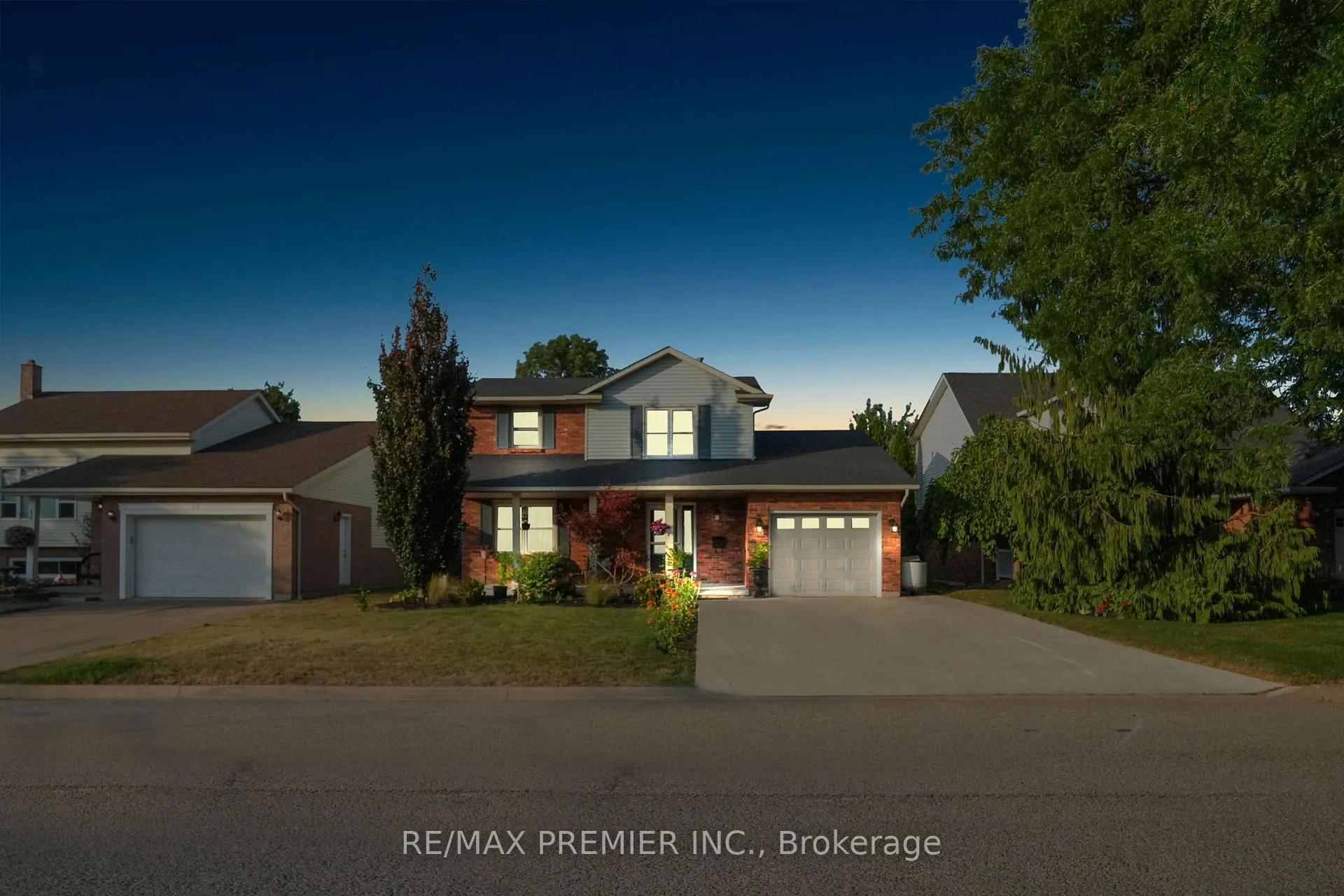 Photo 1 of 12 The Meadows, St. Catharines, Lakeport — HOMEH