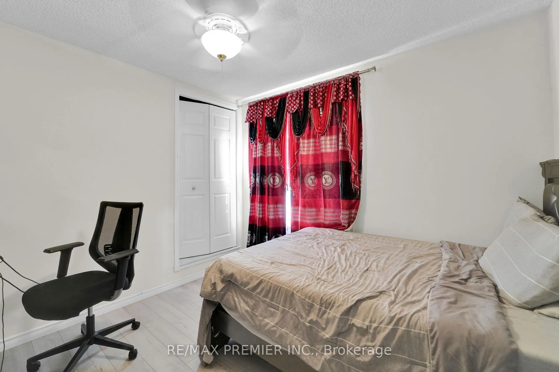 Photo 26 of 12 The Meadows, St. Catharines, Lakeport — HOMEH