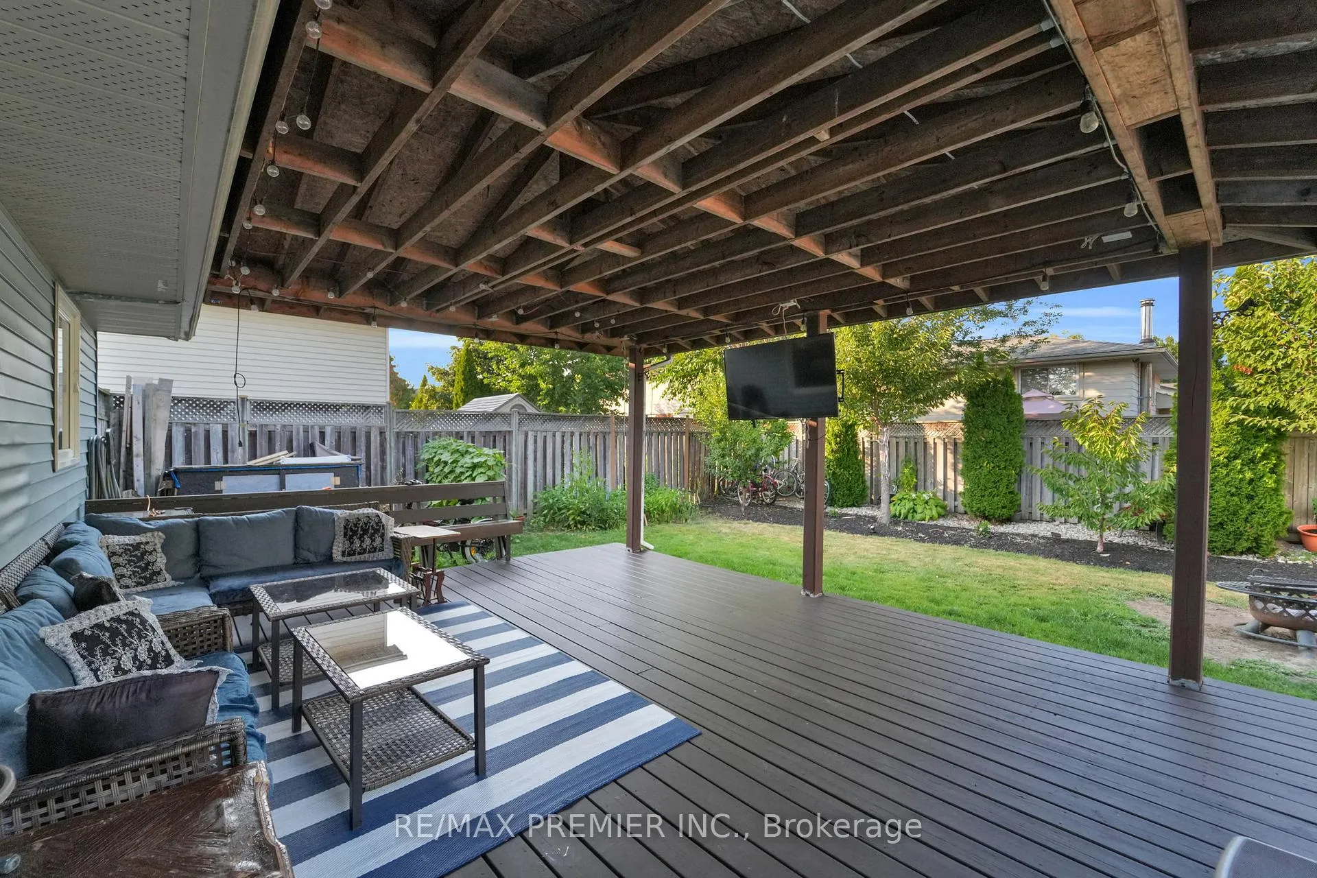 Photo 40 of 12 The Meadows, St. Catharines, Lakeport — HOMEH