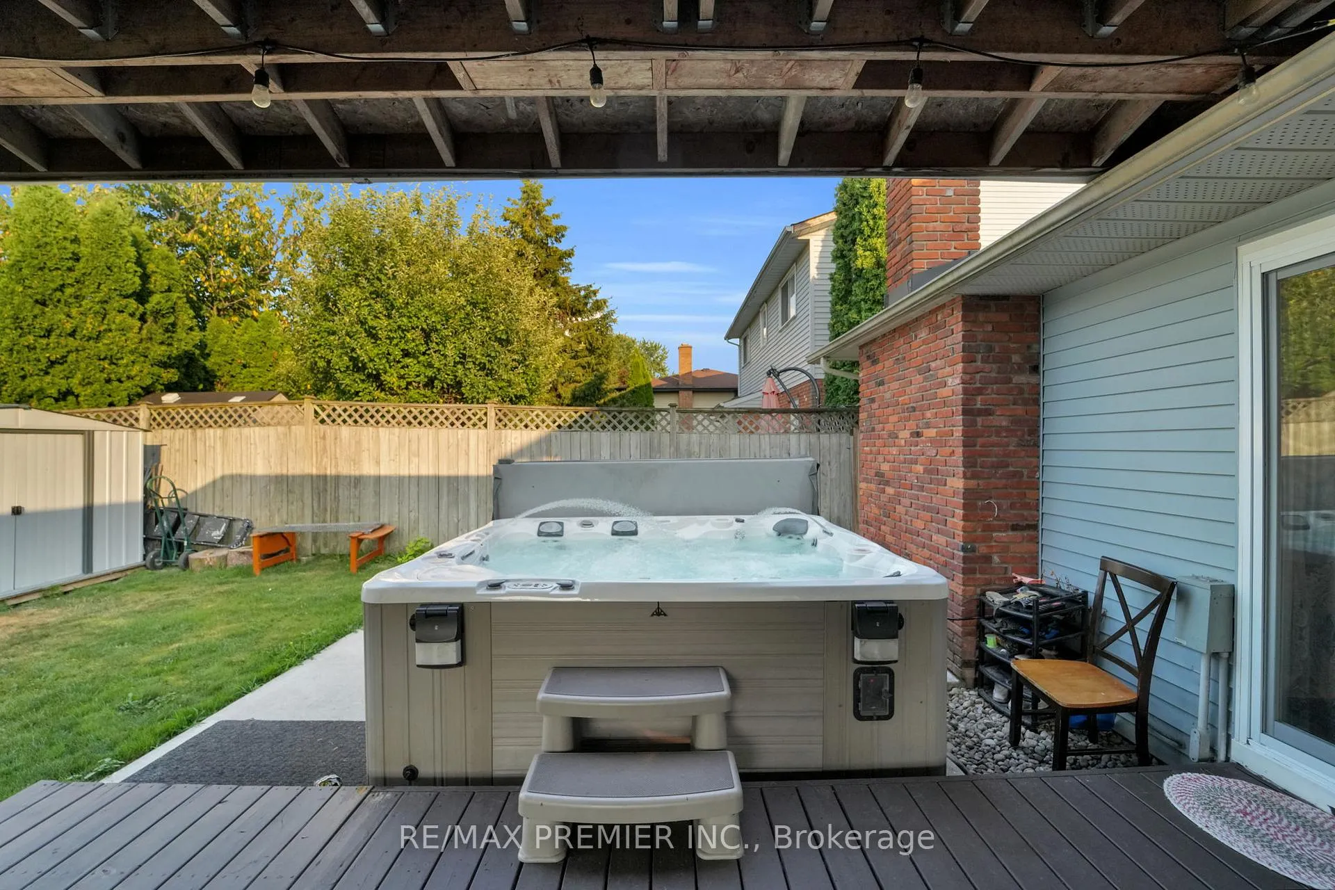 Photo 41 of 12 The Meadows, St. Catharines, Lakeport — HOMEH