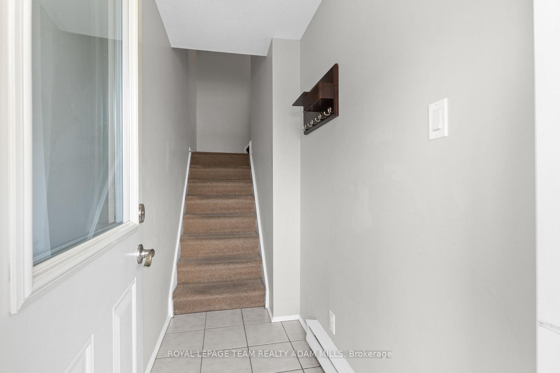 Photo 6 of Unit 13B, 766 St. Andre Drive, Ottawa, Hiawatha Park/Convent Glen — HOMEH