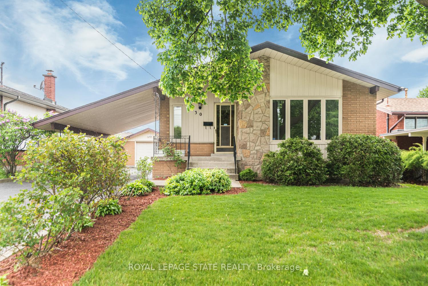 Photo 1 of 30 Greeningdon Drive, Hamilton, Greeningdon — HOMEH