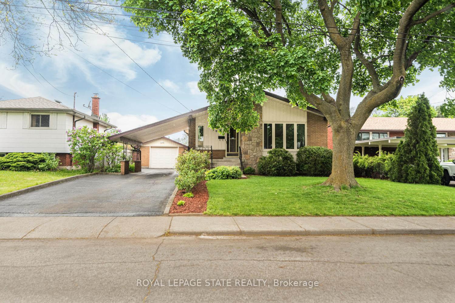 Photo 3 of 30 Greeningdon Drive, Hamilton, Greeningdon — HOMEH
