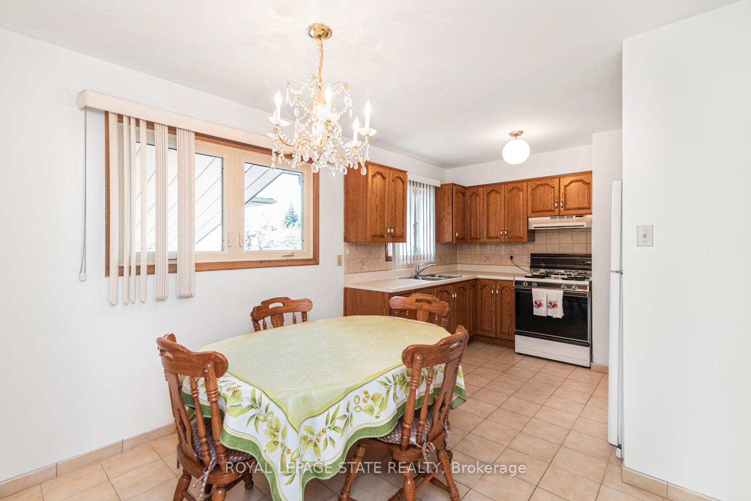 Photo 9 of 30 Greeningdon Drive, Hamilton, Greeningdon — HOMEH