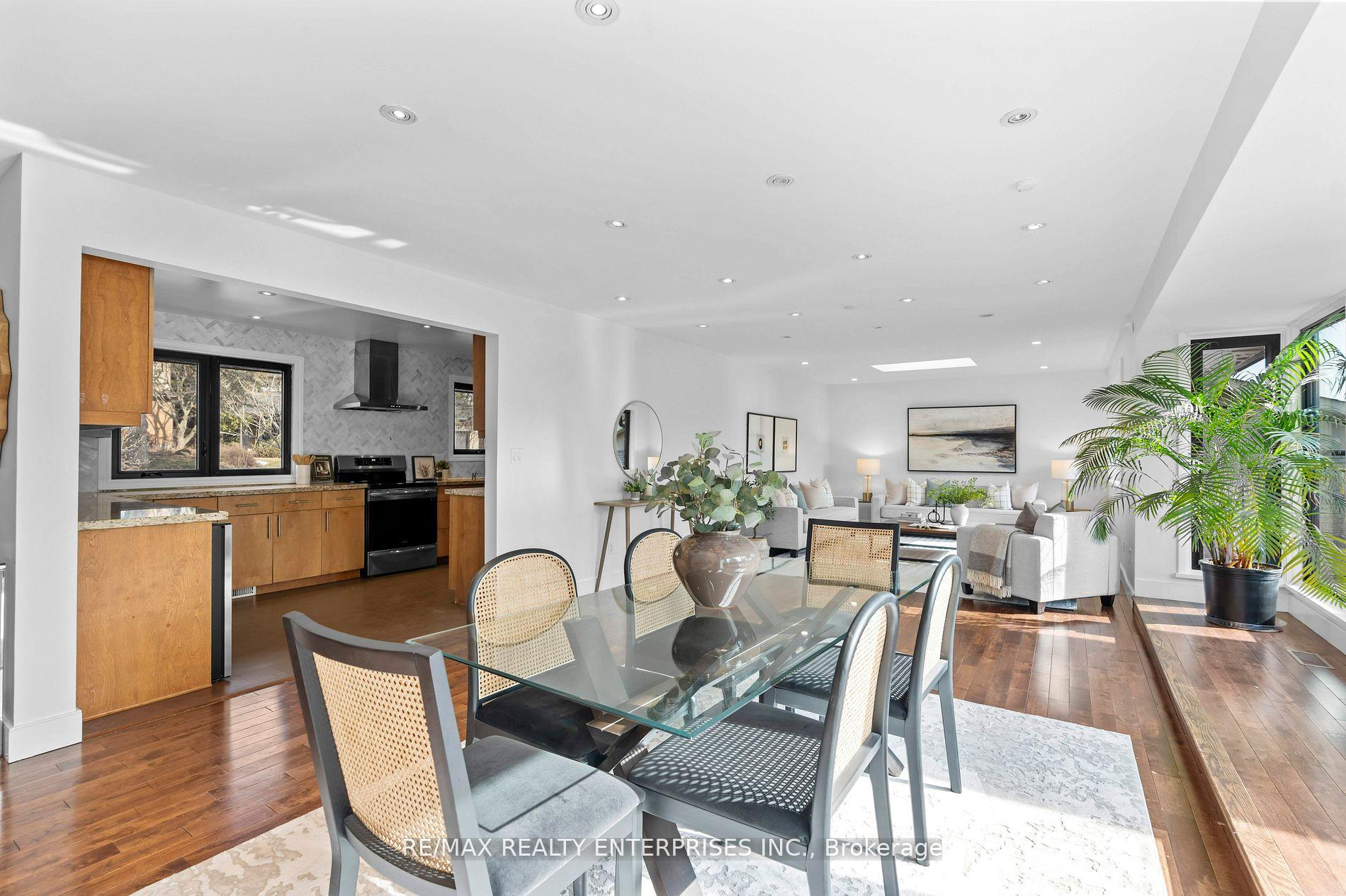 Photo 7 of 75 Robinhood Drive, Hamilton, Dundas — HOMEH