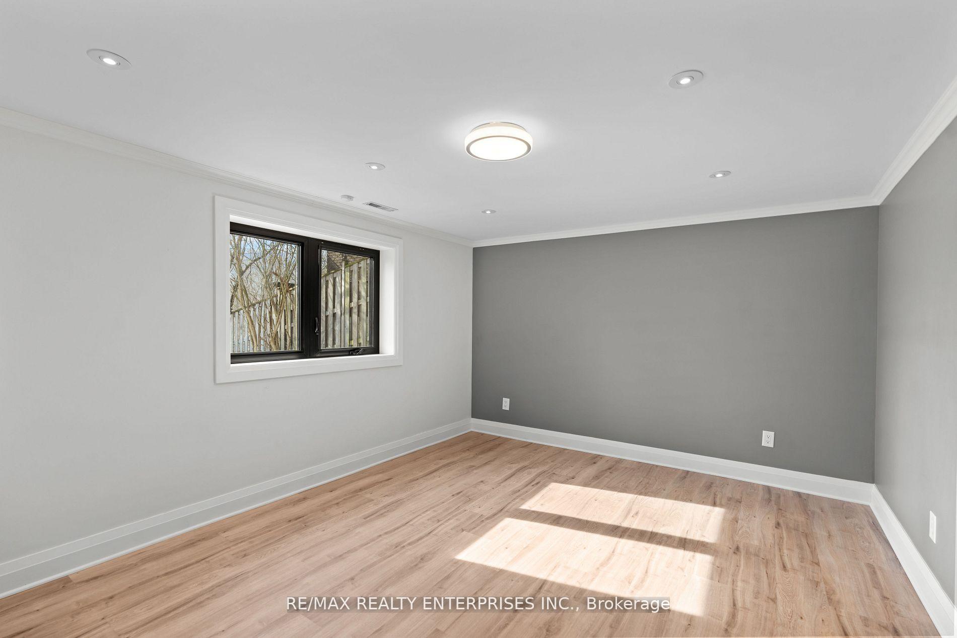 Photo 28 of 75 Robinhood Drive, Hamilton, Dundas — HOMEH