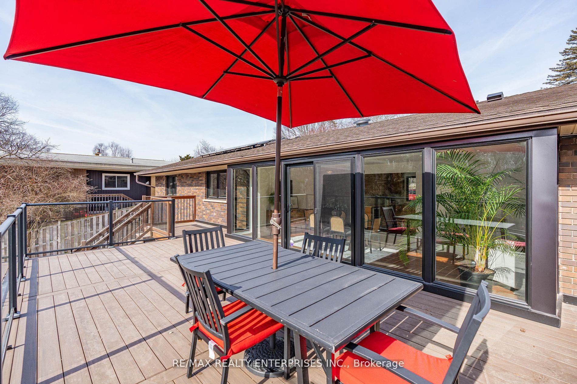 Photo 32 of 75 Robinhood Drive, Hamilton, Dundas — HOMEH