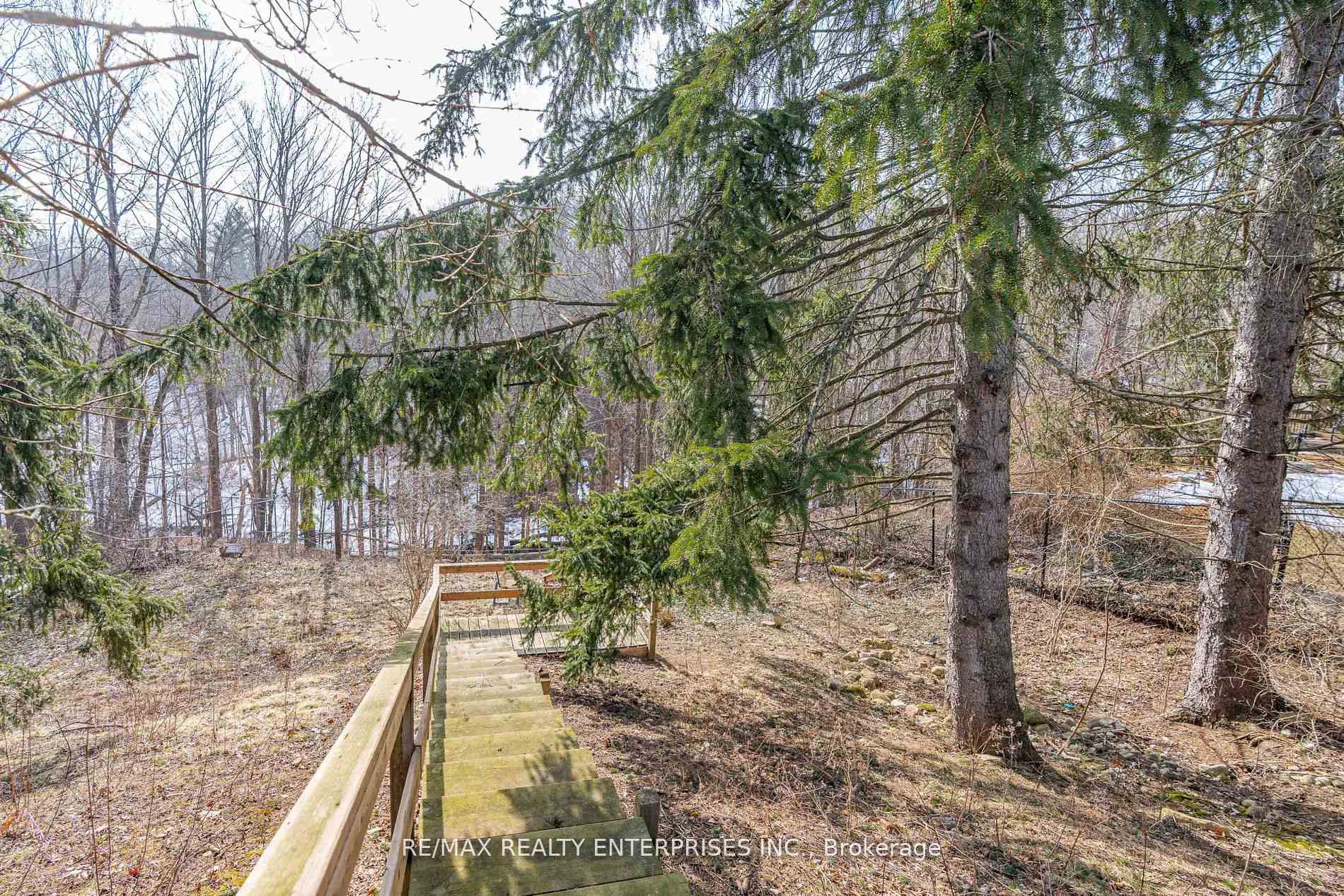 Photo 40 of 75 Robinhood Drive, Hamilton, Dundas — HOMEH