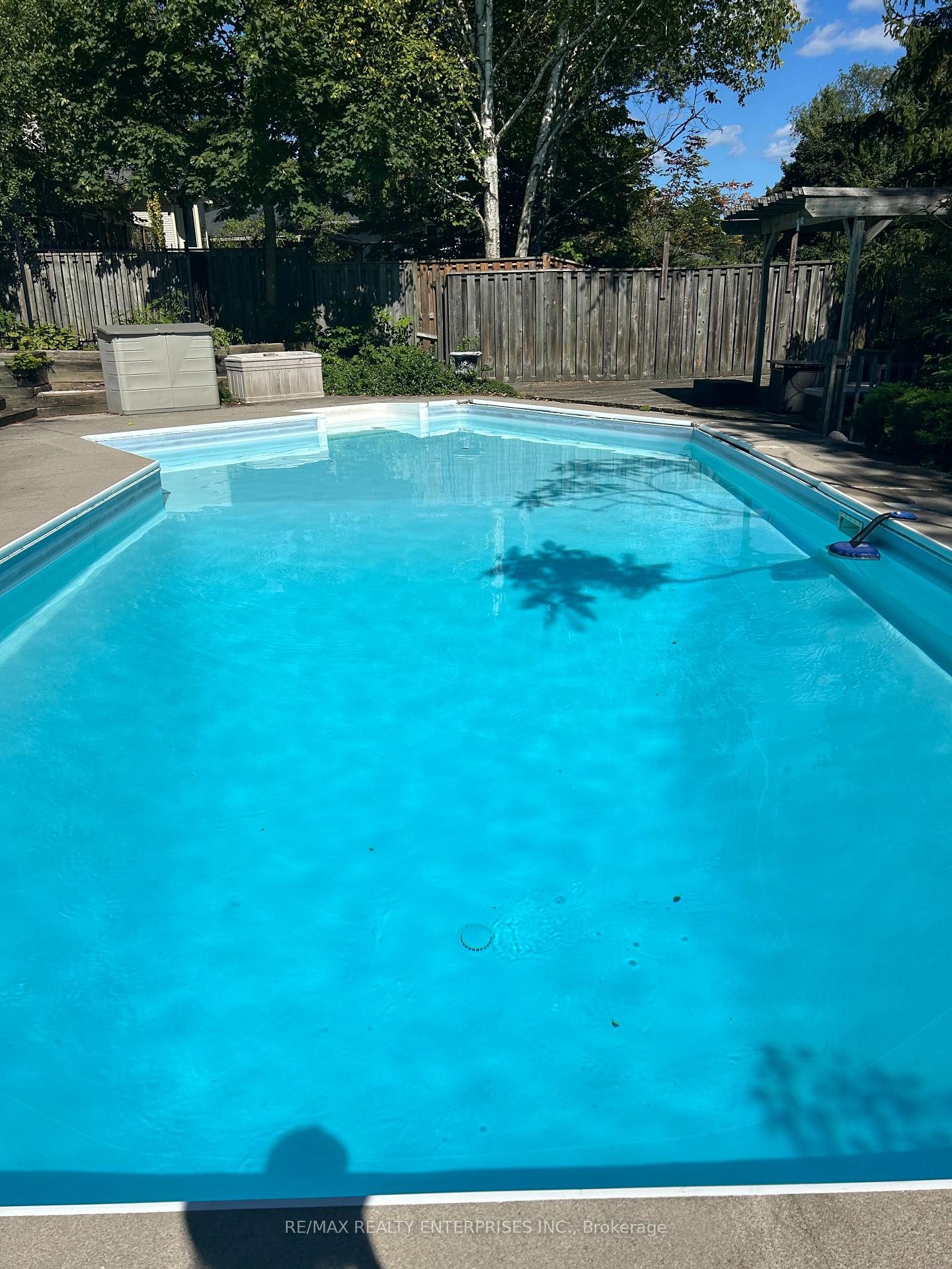 Photo 45 of 75 Robinhood Drive, Hamilton, Dundas — HOMEH