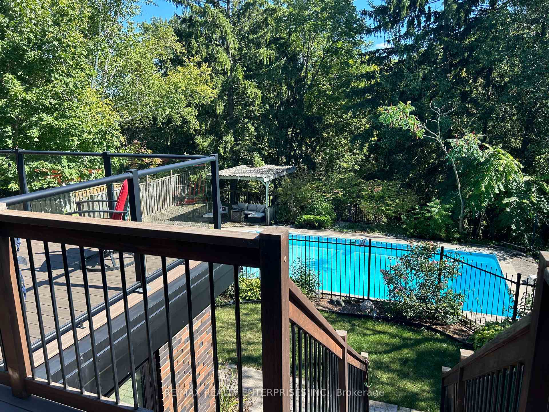 Photo 48 of 75 Robinhood Drive, Hamilton, Dundas — HOMEH