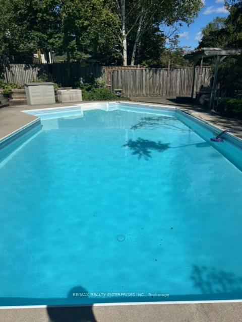 Photo 49 of 75 Robinhood Drive, Hamilton, Dundas — HOMEH
