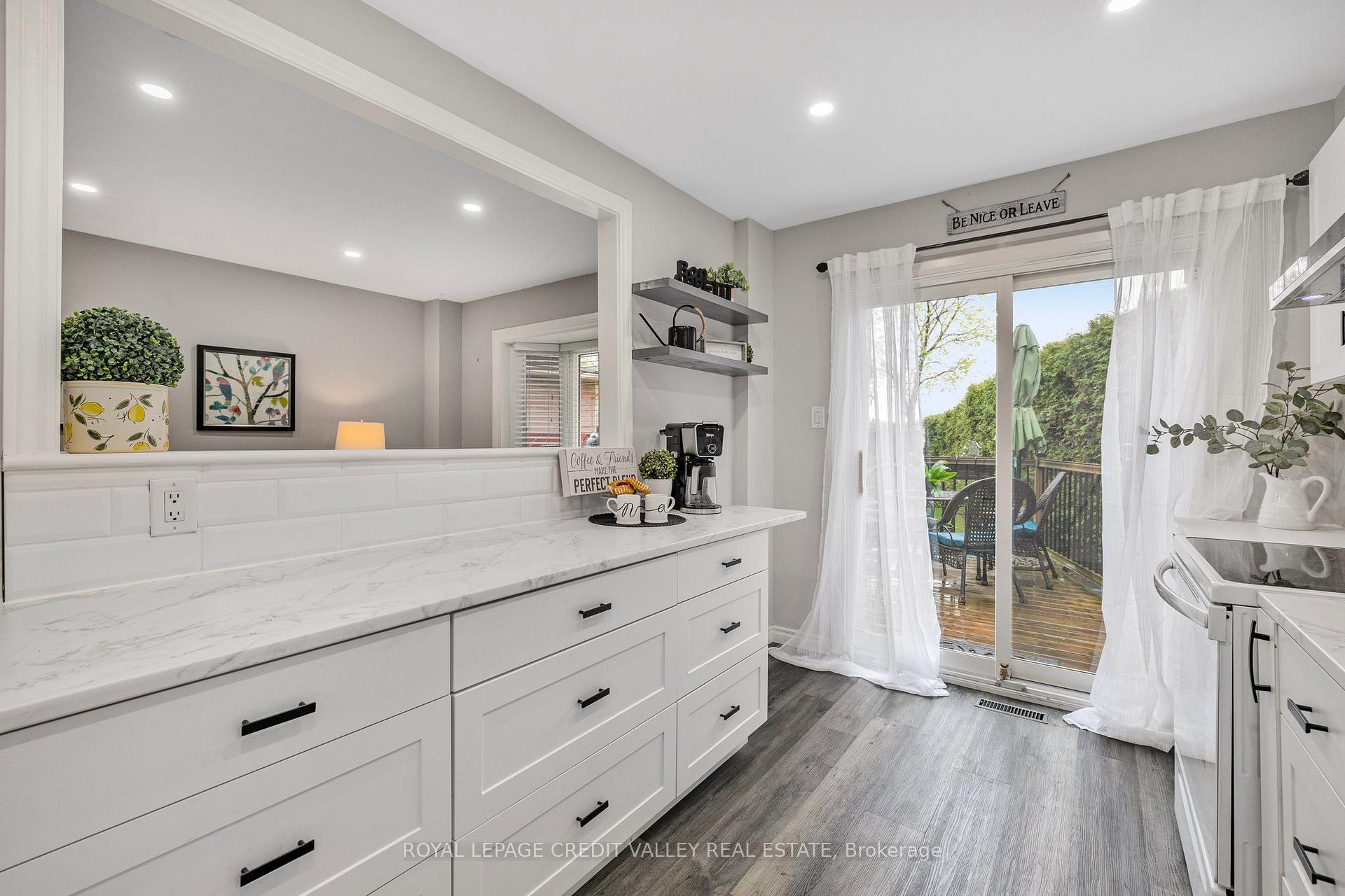 Photo 7 of 65 Martindale Crescent, Brampton, Brampton West — HOMEH