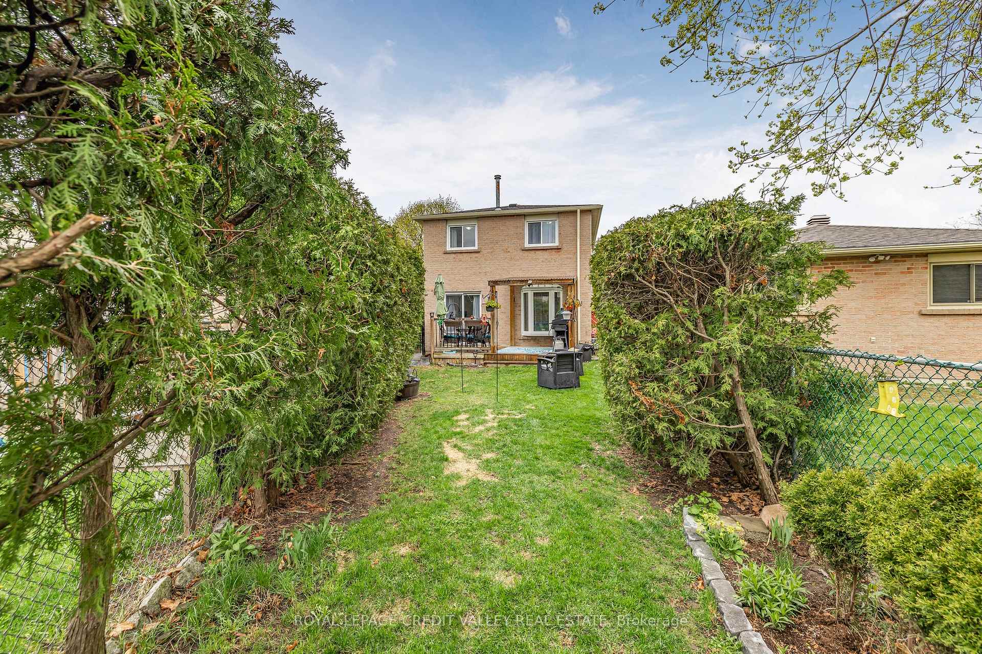 Photo 39 of 65 Martindale Crescent, Brampton, Brampton West — HOMEH