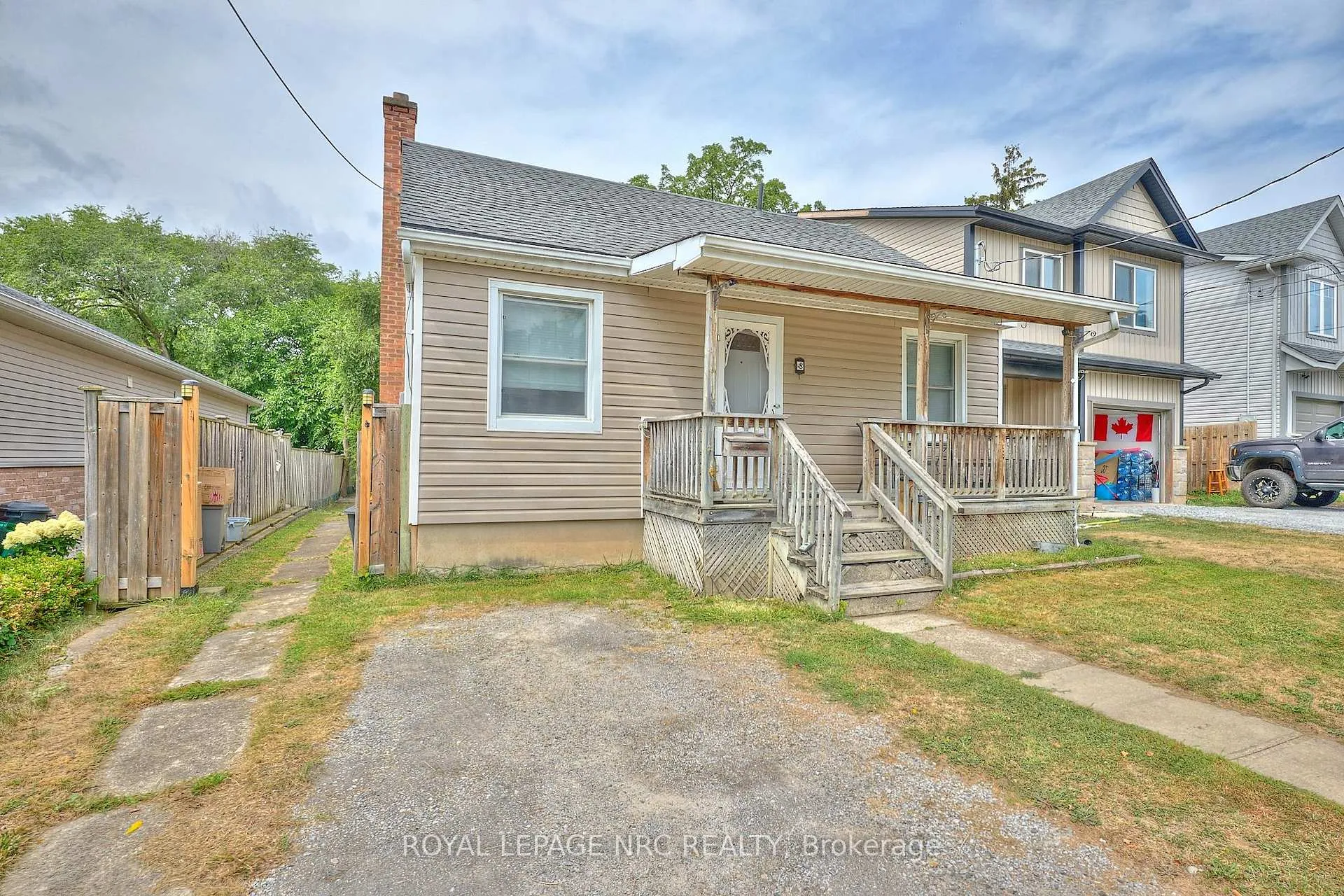 Photo 1 of 8 Woodburn Avenue, St. Catharines, Oakdale — HOMEH