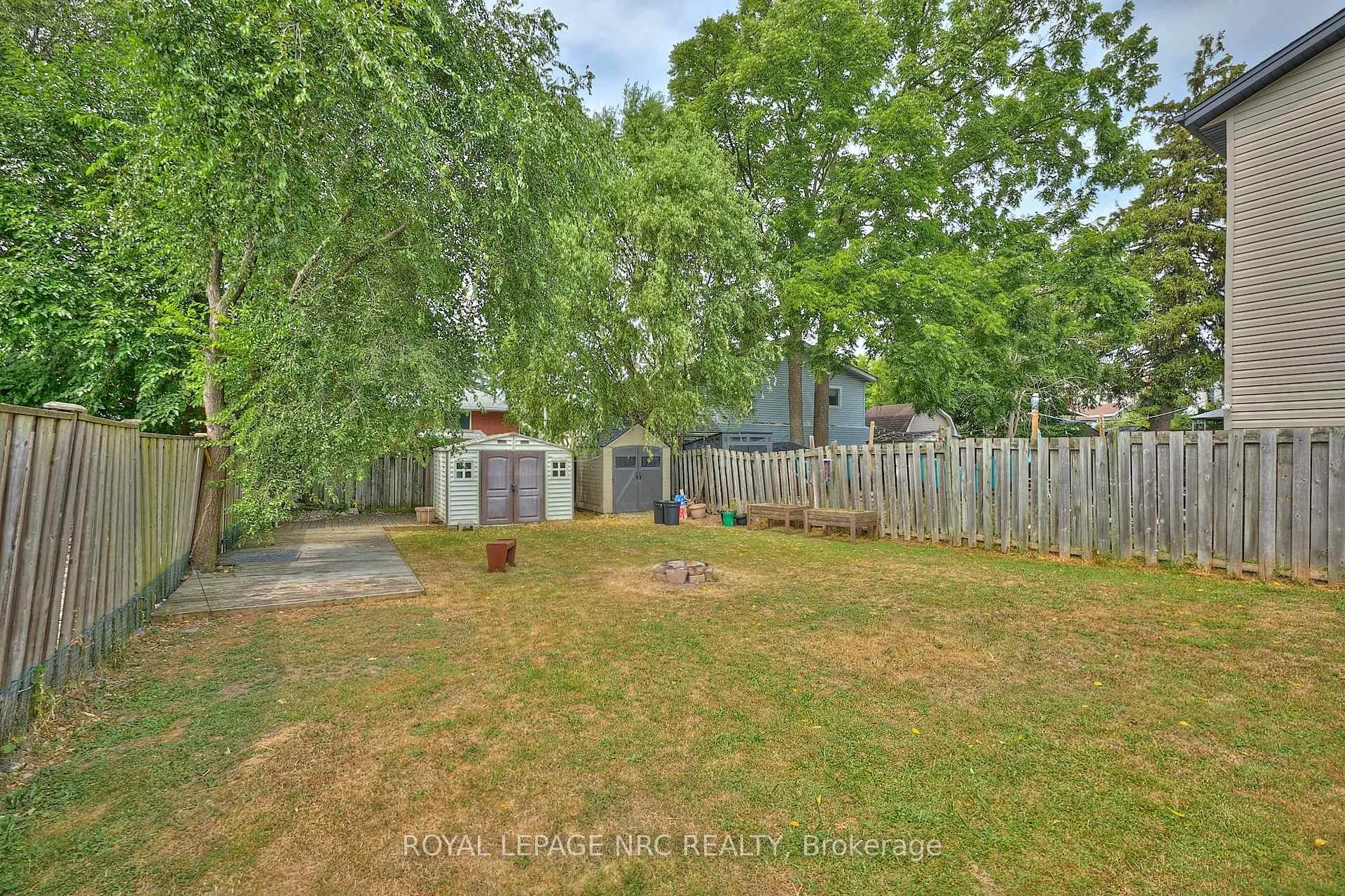 Photo 3 of 8 Woodburn Avenue, St. Catharines, Oakdale — HOMEH
