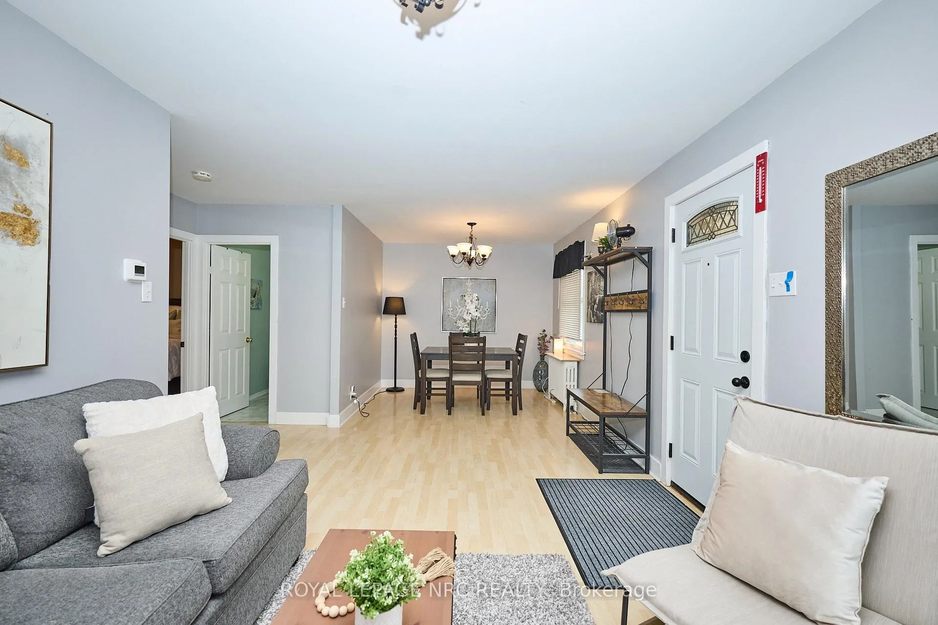 Photo 6 of 8 Woodburn Avenue, St. Catharines, Oakdale — HOMEH