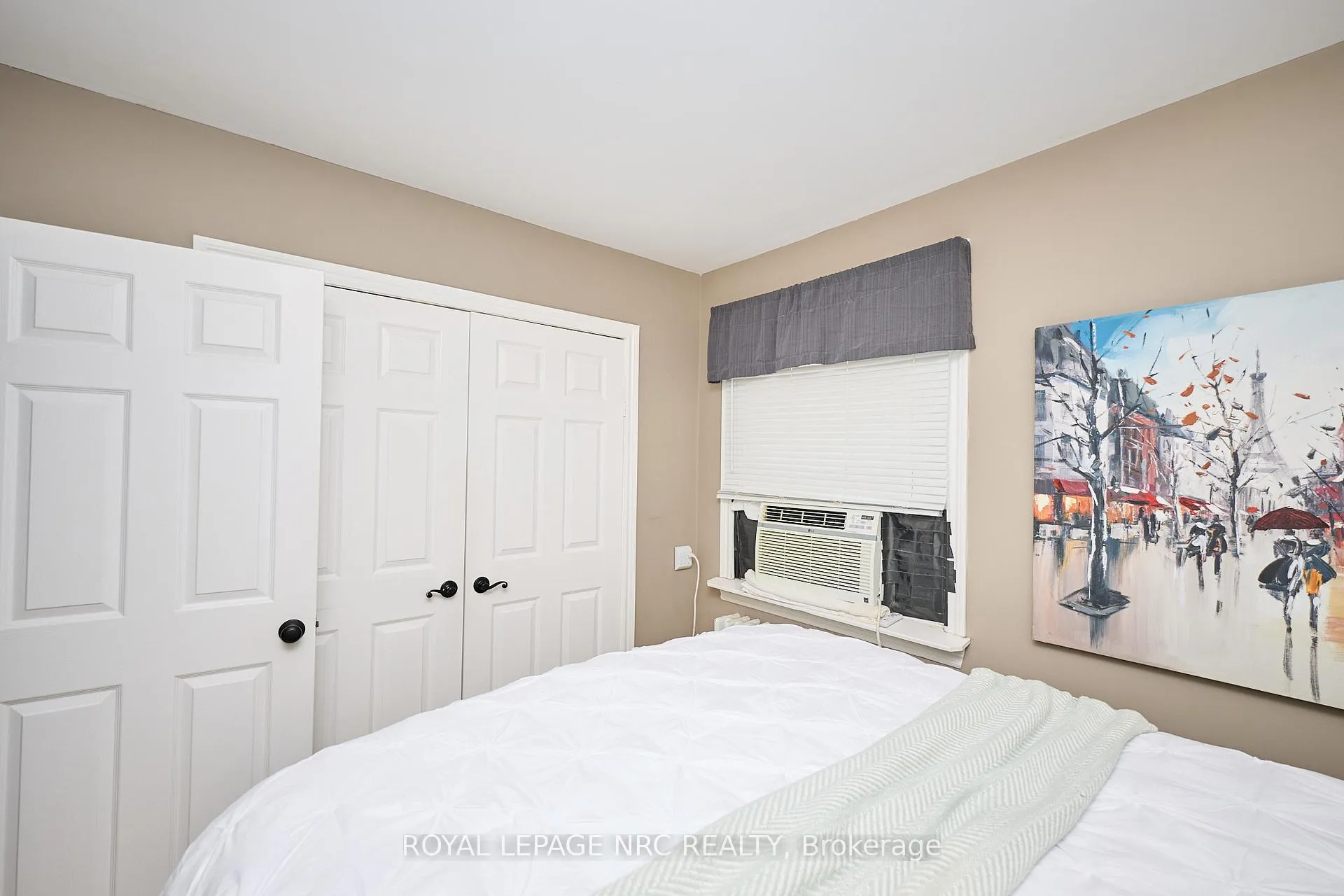 Photo 13 of 8 Woodburn Avenue, St. Catharines, Oakdale — HOMEH
