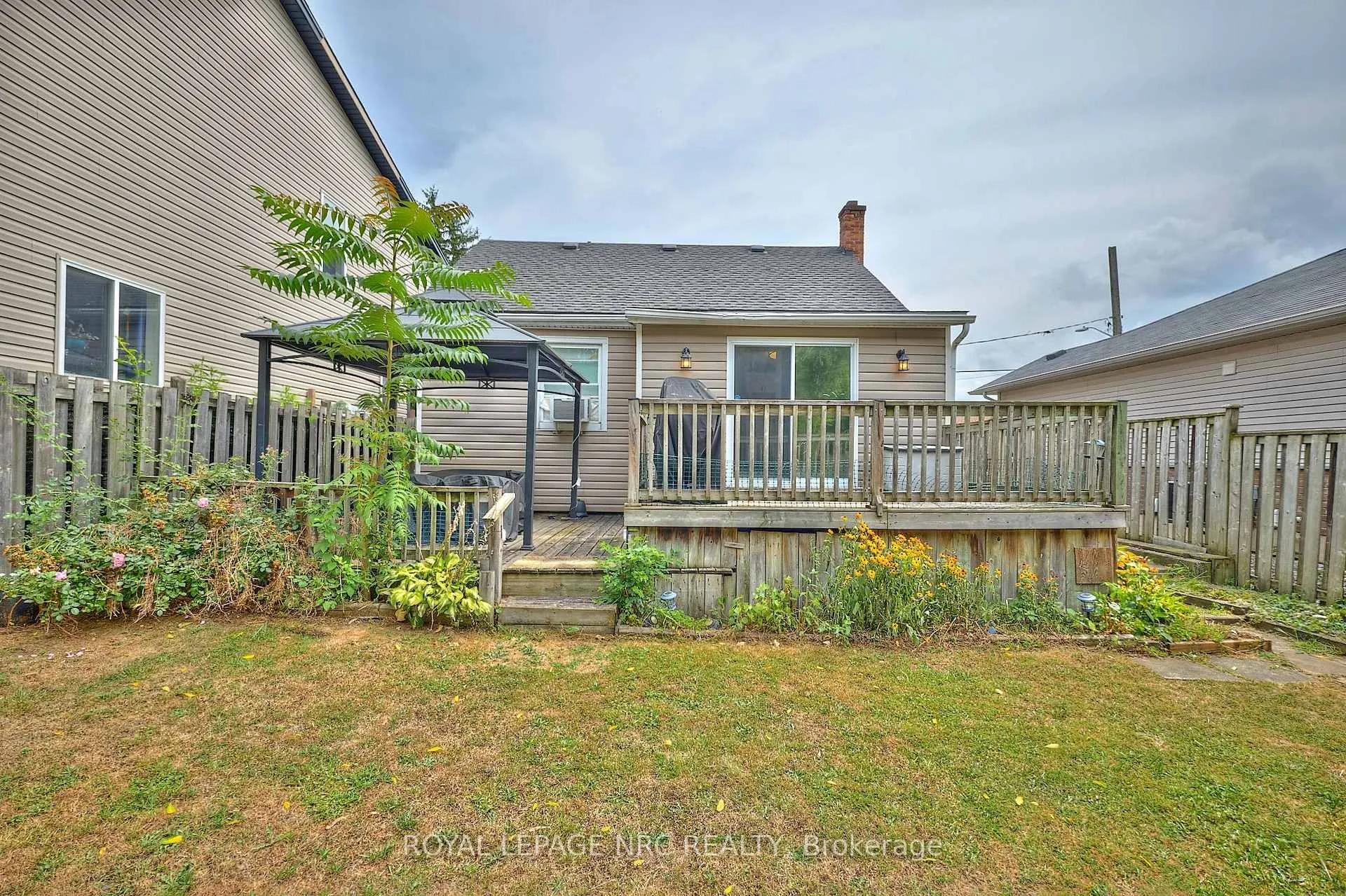 Photo 18 of 8 Woodburn Avenue, St. Catharines, Oakdale — HOMEH