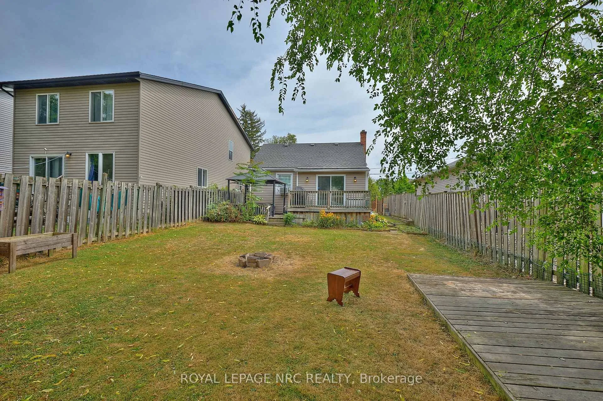 Photo 22 of 8 Woodburn Avenue, St. Catharines, Oakdale — HOMEH