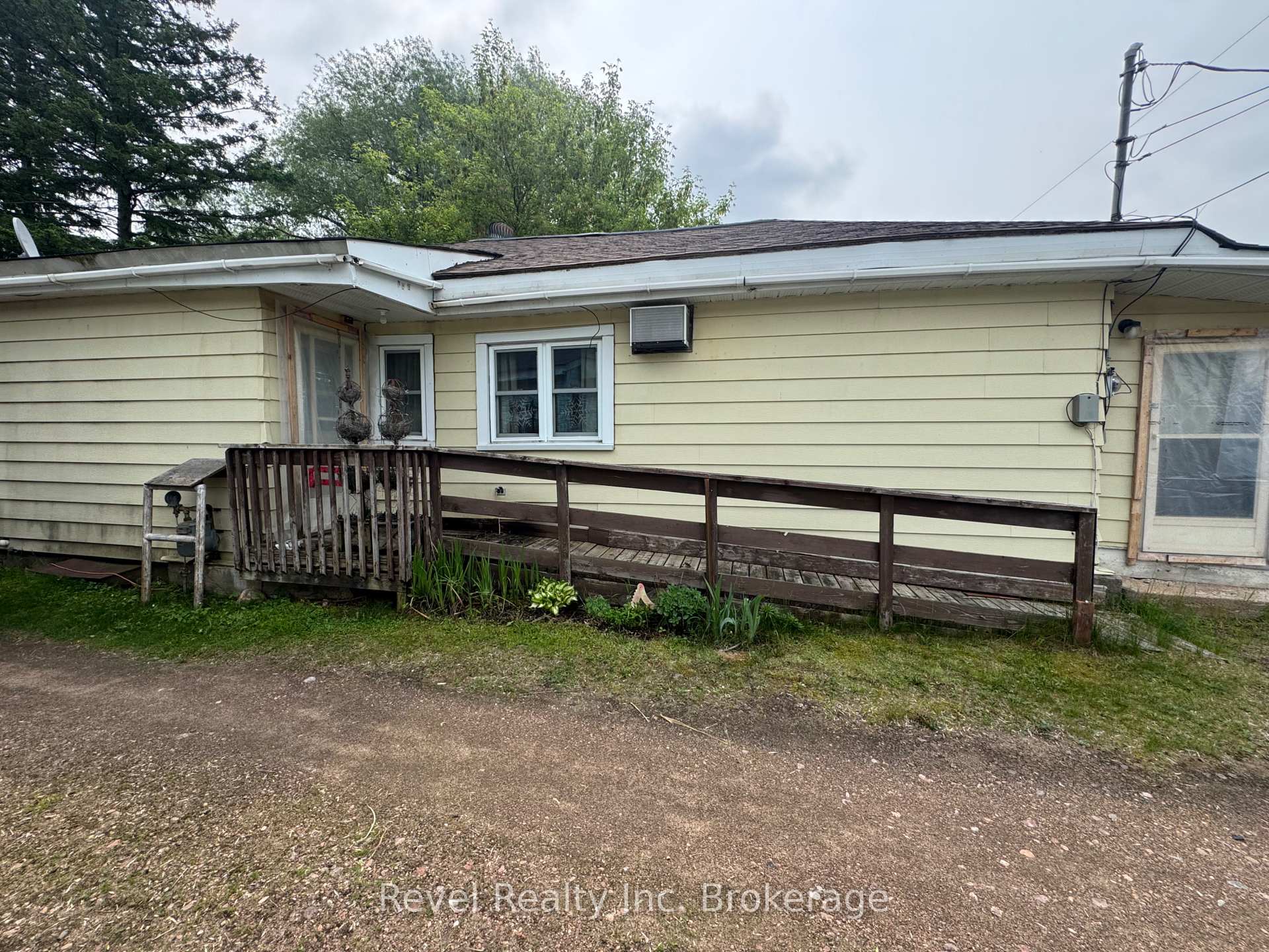 Photo 2 of 171 Sixth Street, Mattawa — HOMEH