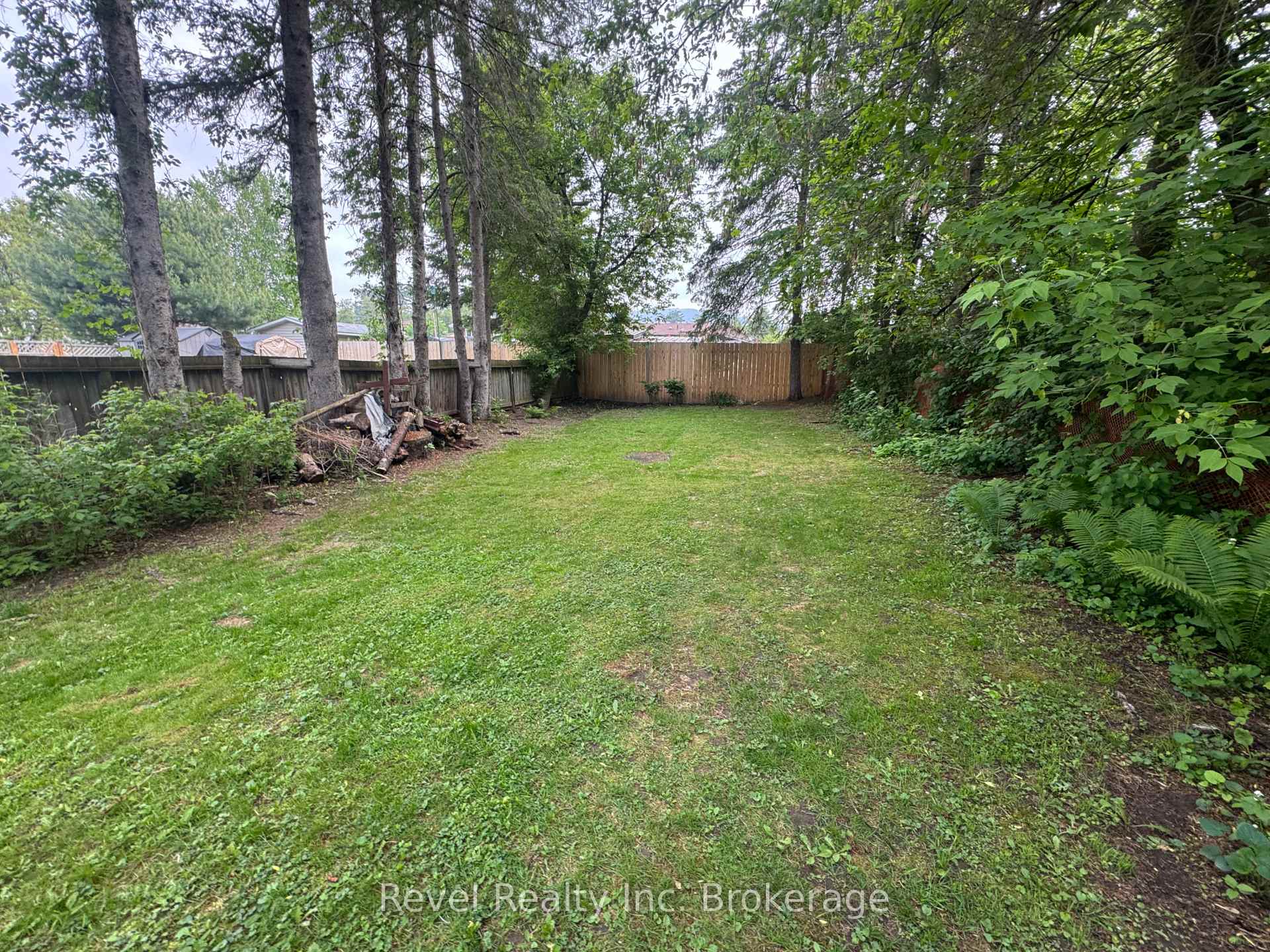 Photo 3 of 171 Sixth Street, Mattawa — HOMEH