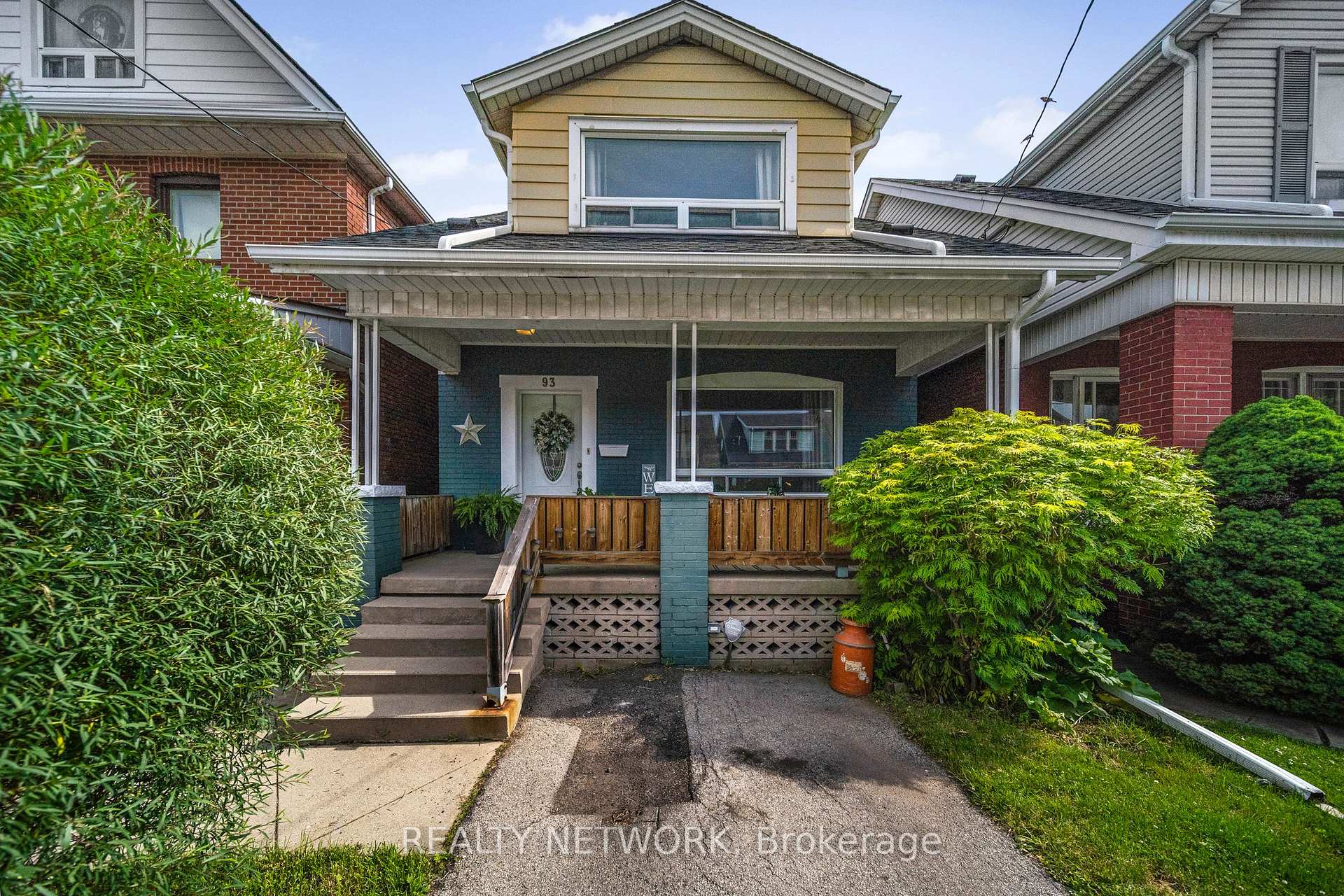 Front of 93 Somerset Avenue