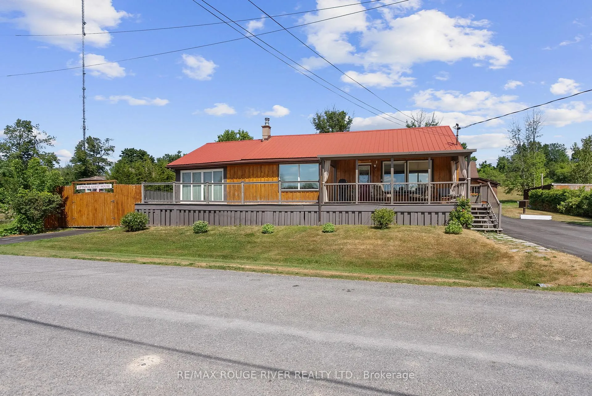 Photo 12 of 810 Canal Road, Douro-Dummer — HOMEH