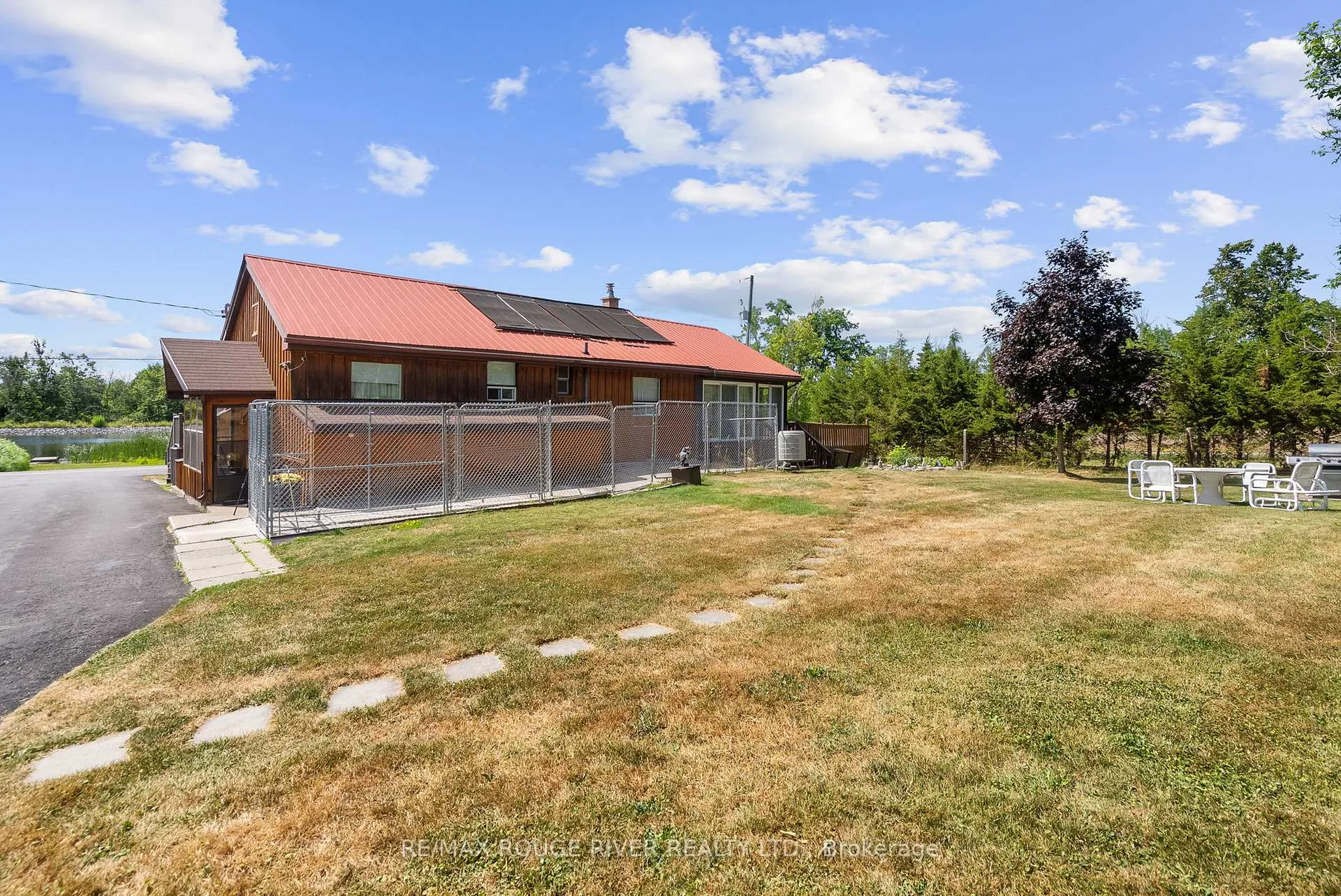 Photo 14 of 810 Canal Road, Douro-Dummer — HOMEH