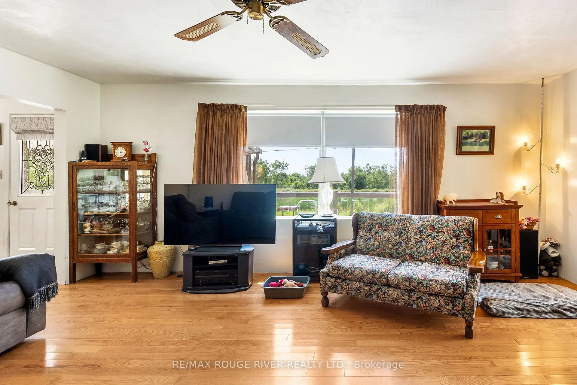 Photo 22 of 810 Canal Road, Douro-Dummer — HOMEH