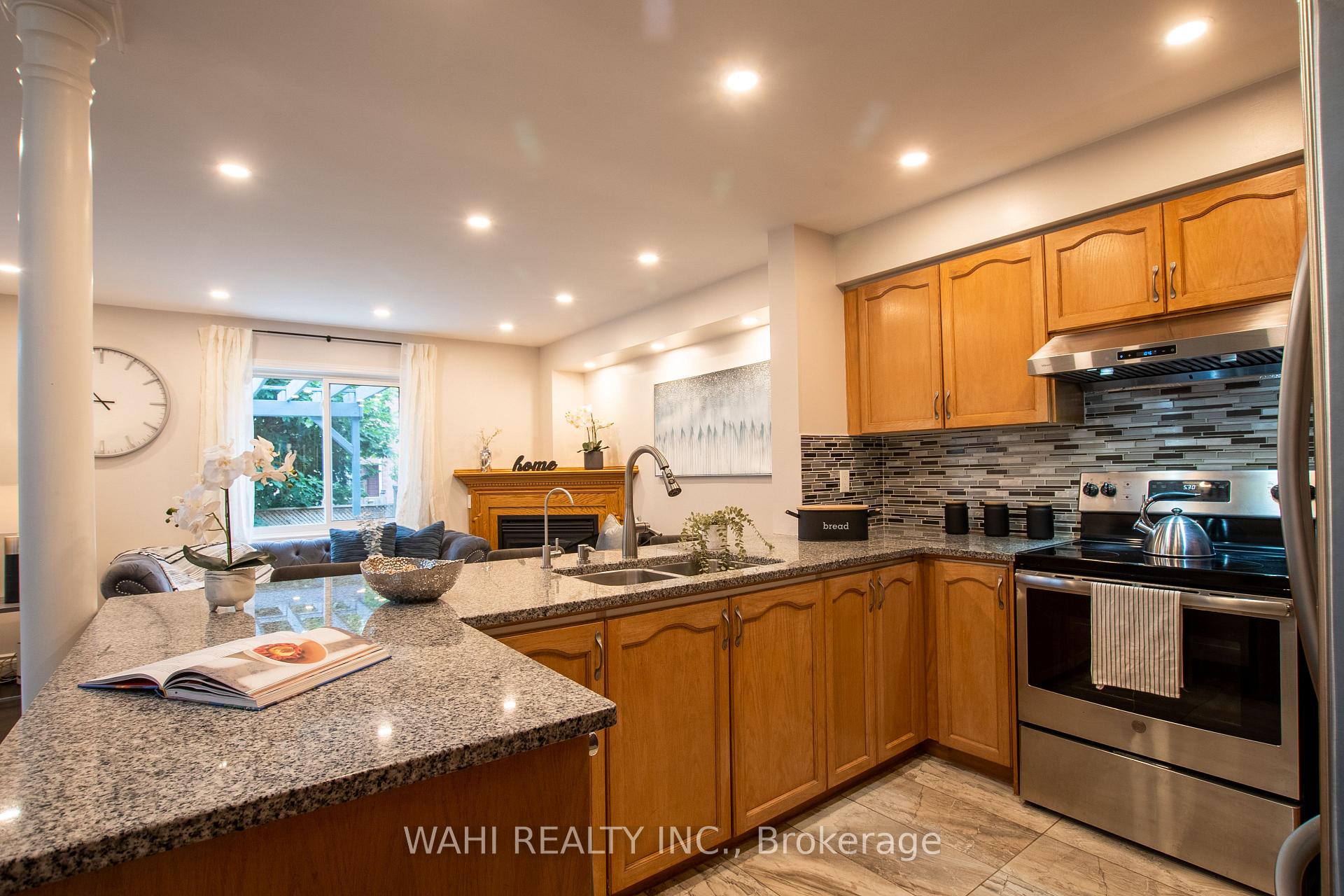 Photo 6 of 45 Harnesworth Crescent, Hamilton, Waterdown — HOMEH