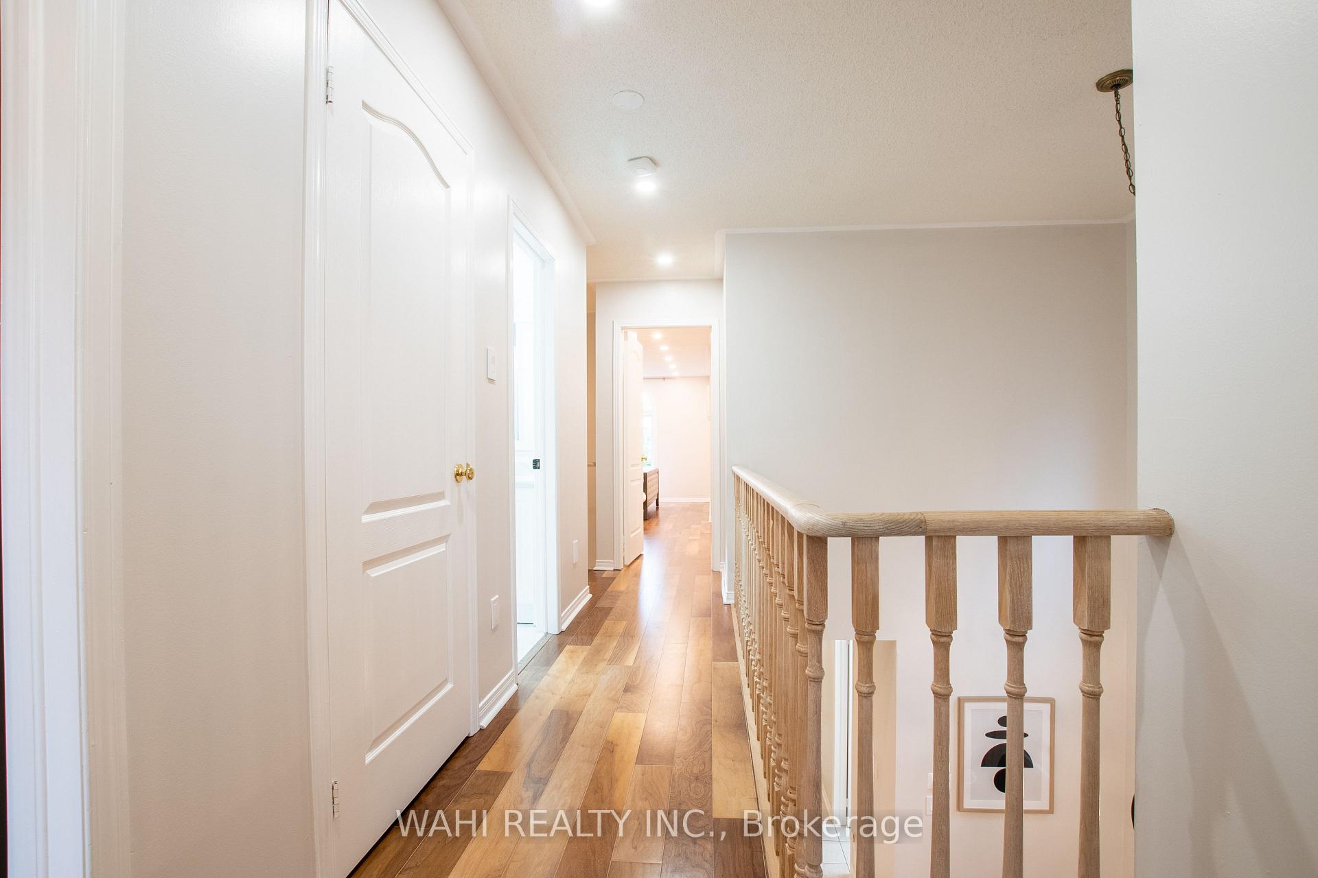 Photo 16 of 45 Harnesworth Crescent, Hamilton, Waterdown — HOMEH