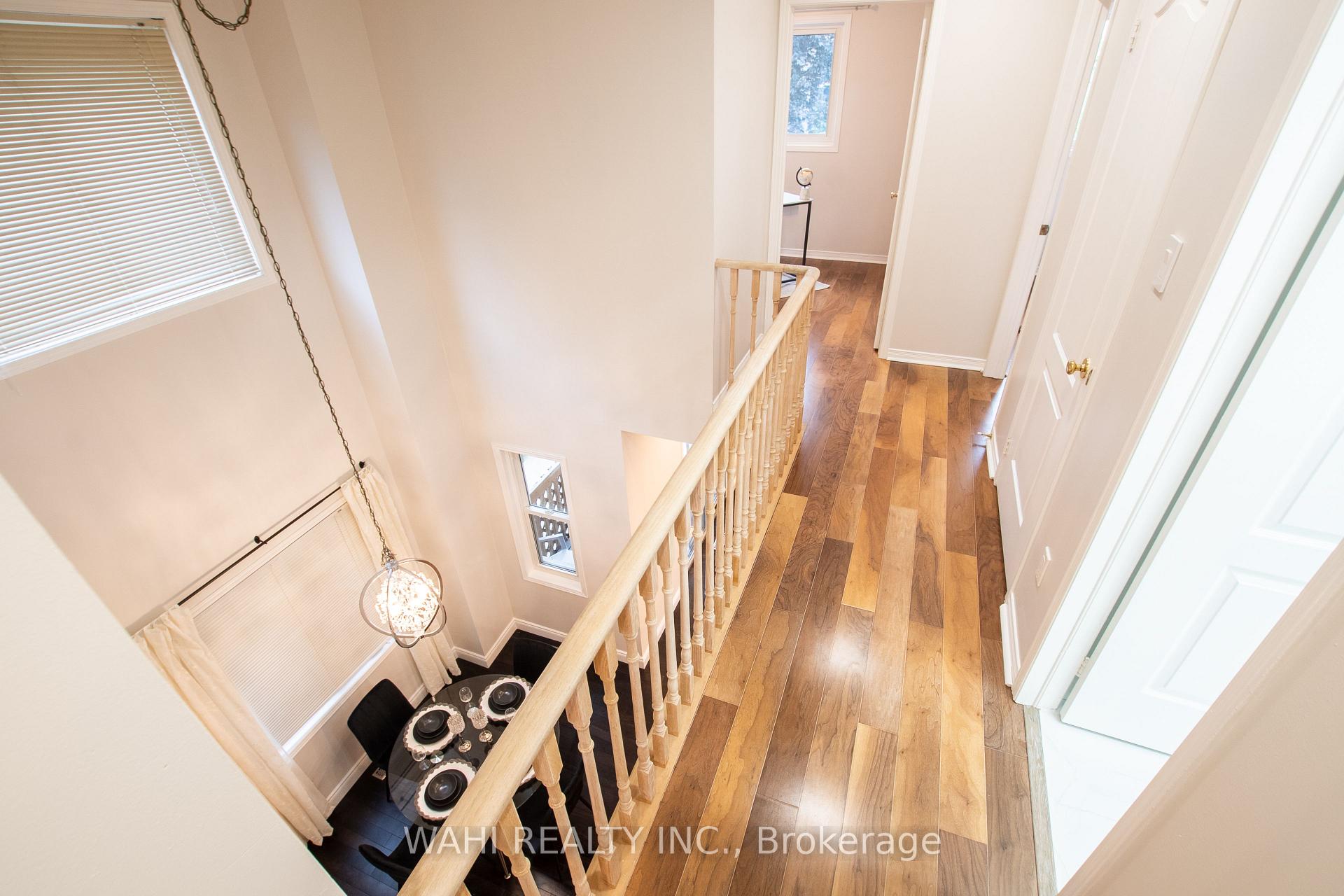 Photo 17 of 45 Harnesworth Crescent, Hamilton, Waterdown — HOMEH