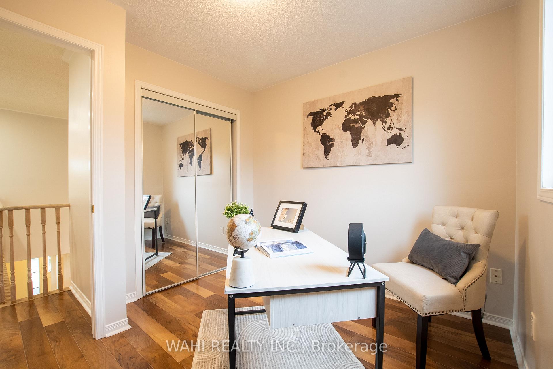 Photo 21 of 45 Harnesworth Crescent, Hamilton, Waterdown — HOMEH