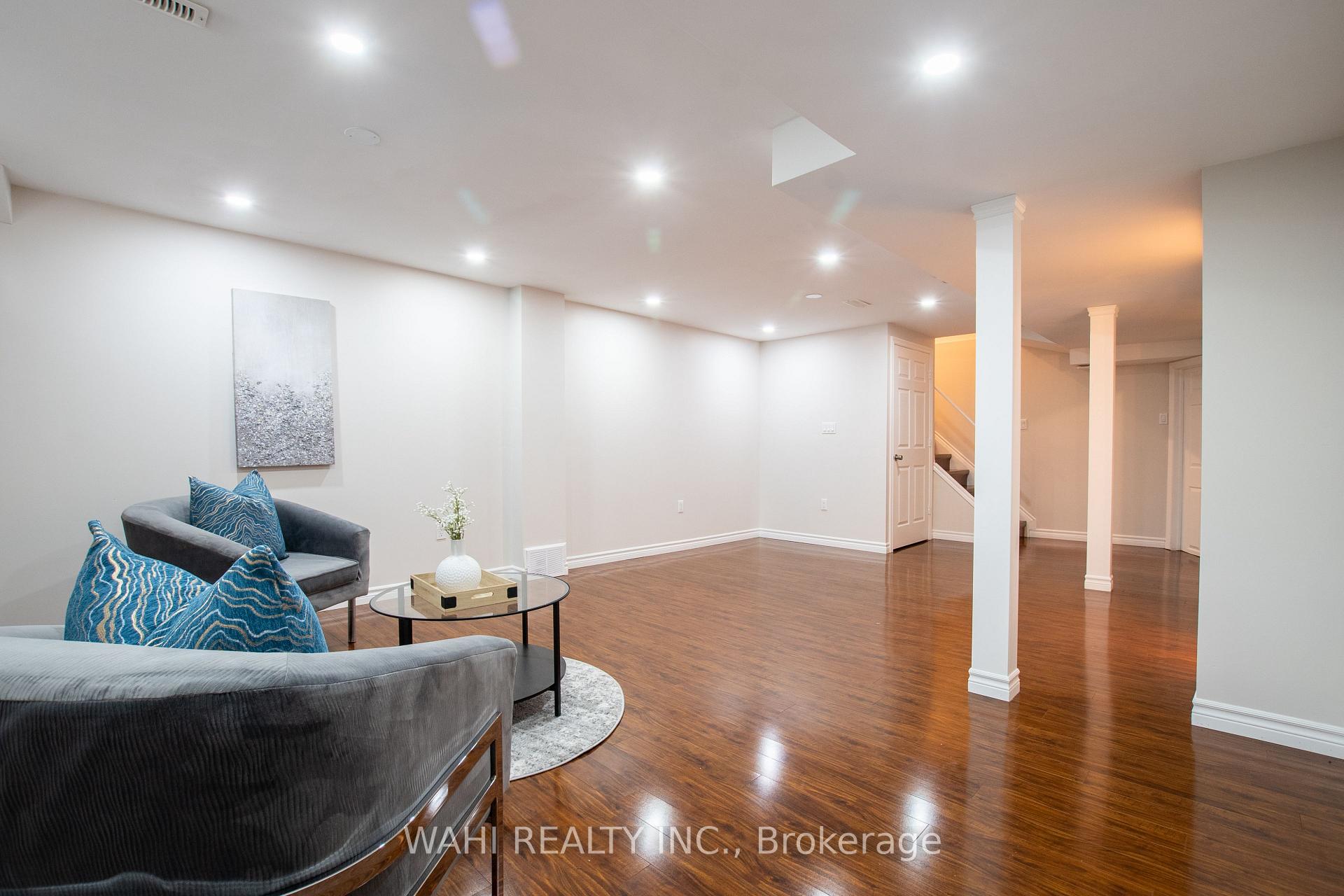 Photo 26 of 45 Harnesworth Crescent, Hamilton, Waterdown — HOMEH