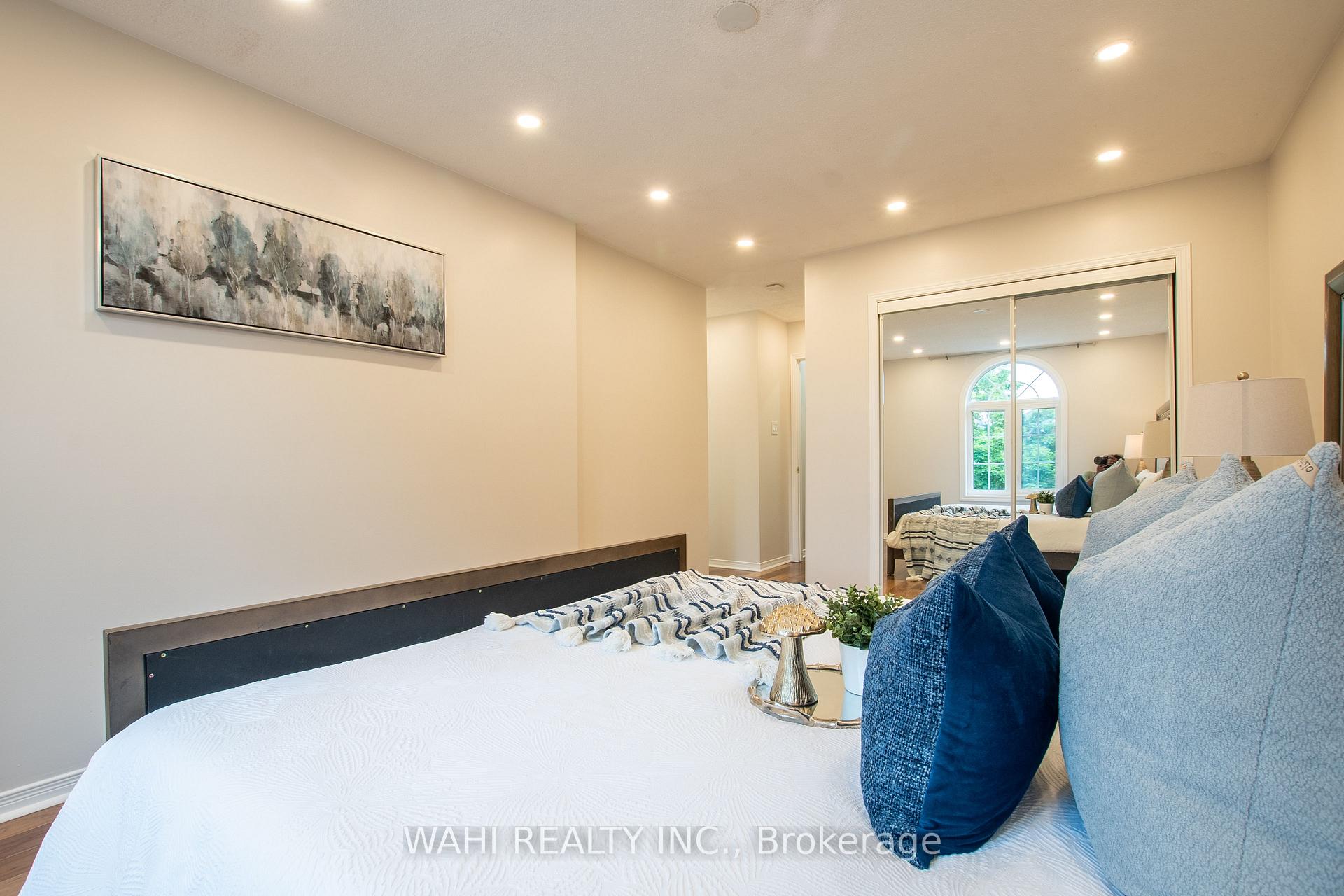 Photo 34 of 45 Harnesworth Crescent, Hamilton, Waterdown — HOMEH