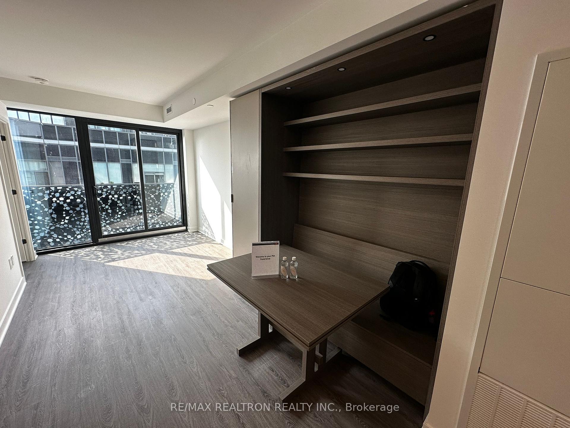 Front of Unit 4706, 55 Charles Street E