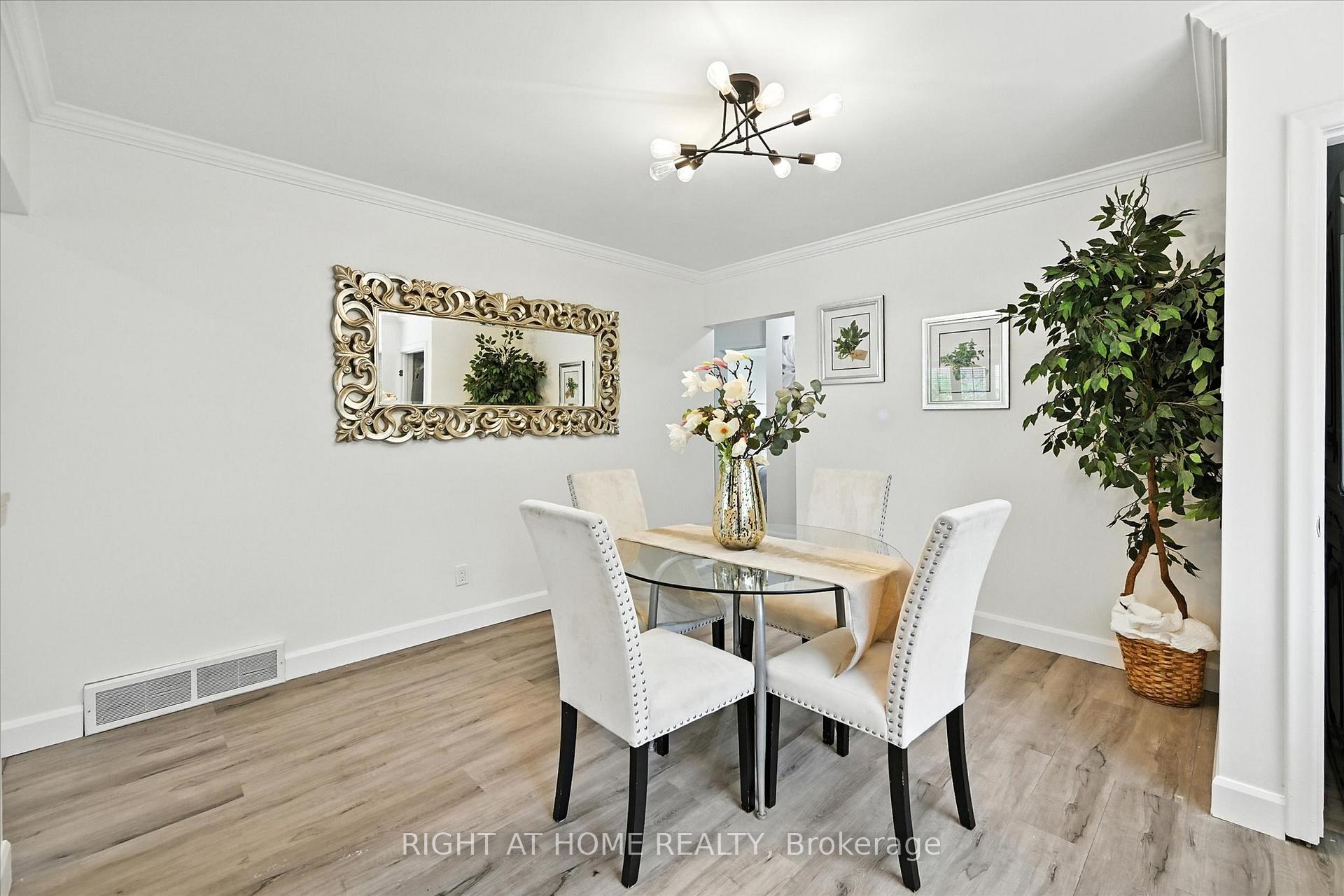 Photo 11 of 157 West 19th Street, Hamilton, Buchanan — HOMEH