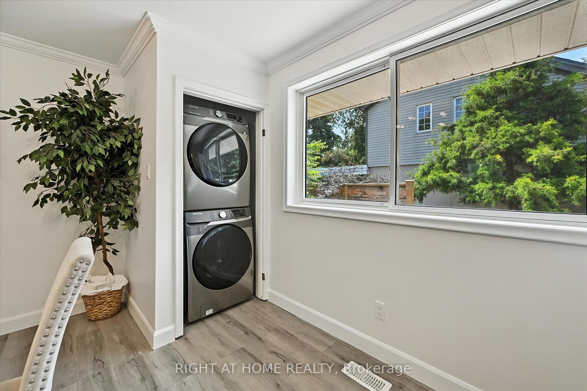 Photo 12 of 157 West 19th Street, Hamilton, Buchanan — HOMEH