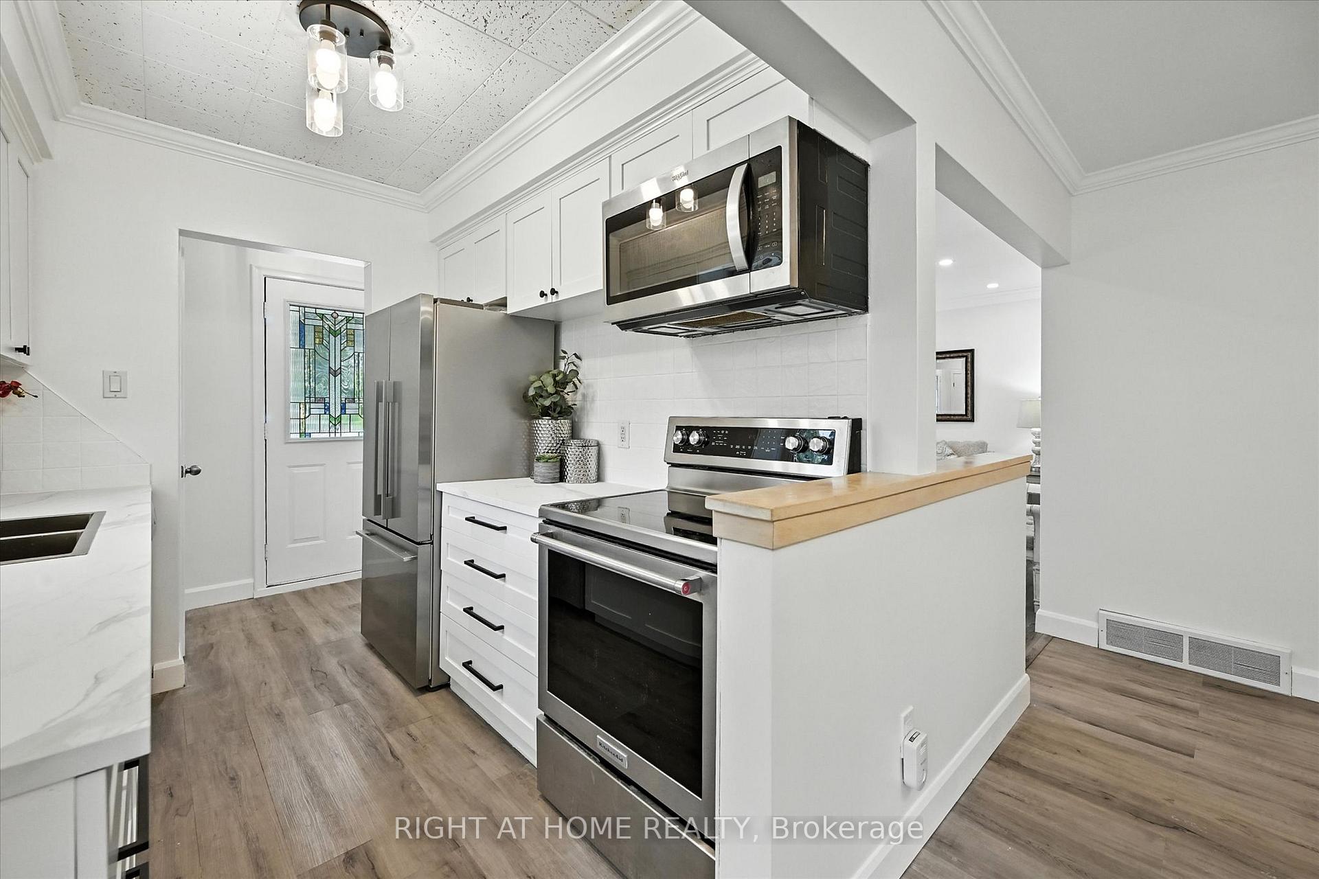 Photo 14 of 157 West 19th Street, Hamilton, Buchanan — HOMEH