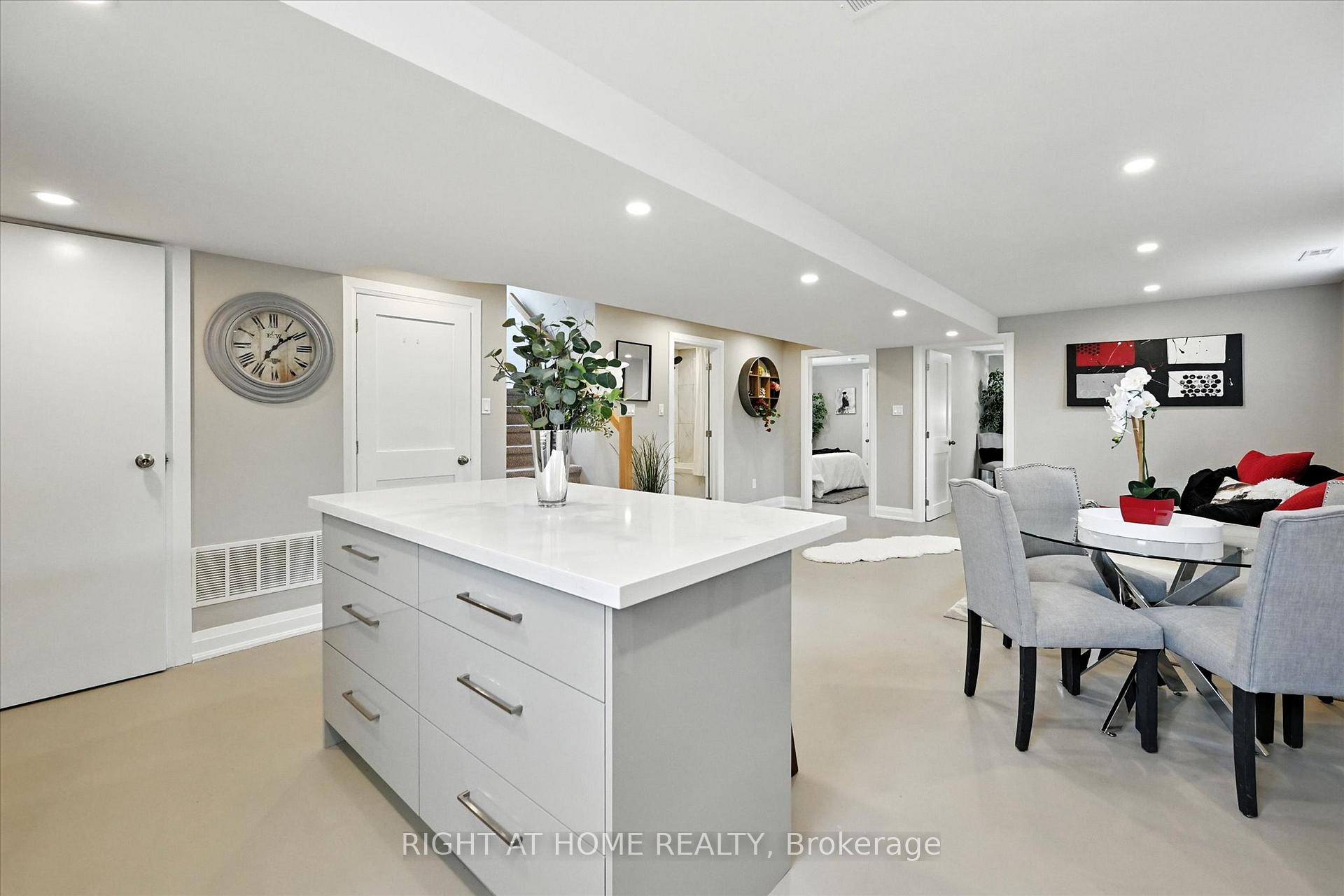 Photo 35 of 157 West 19th Street, Hamilton, Buchanan — HOMEH