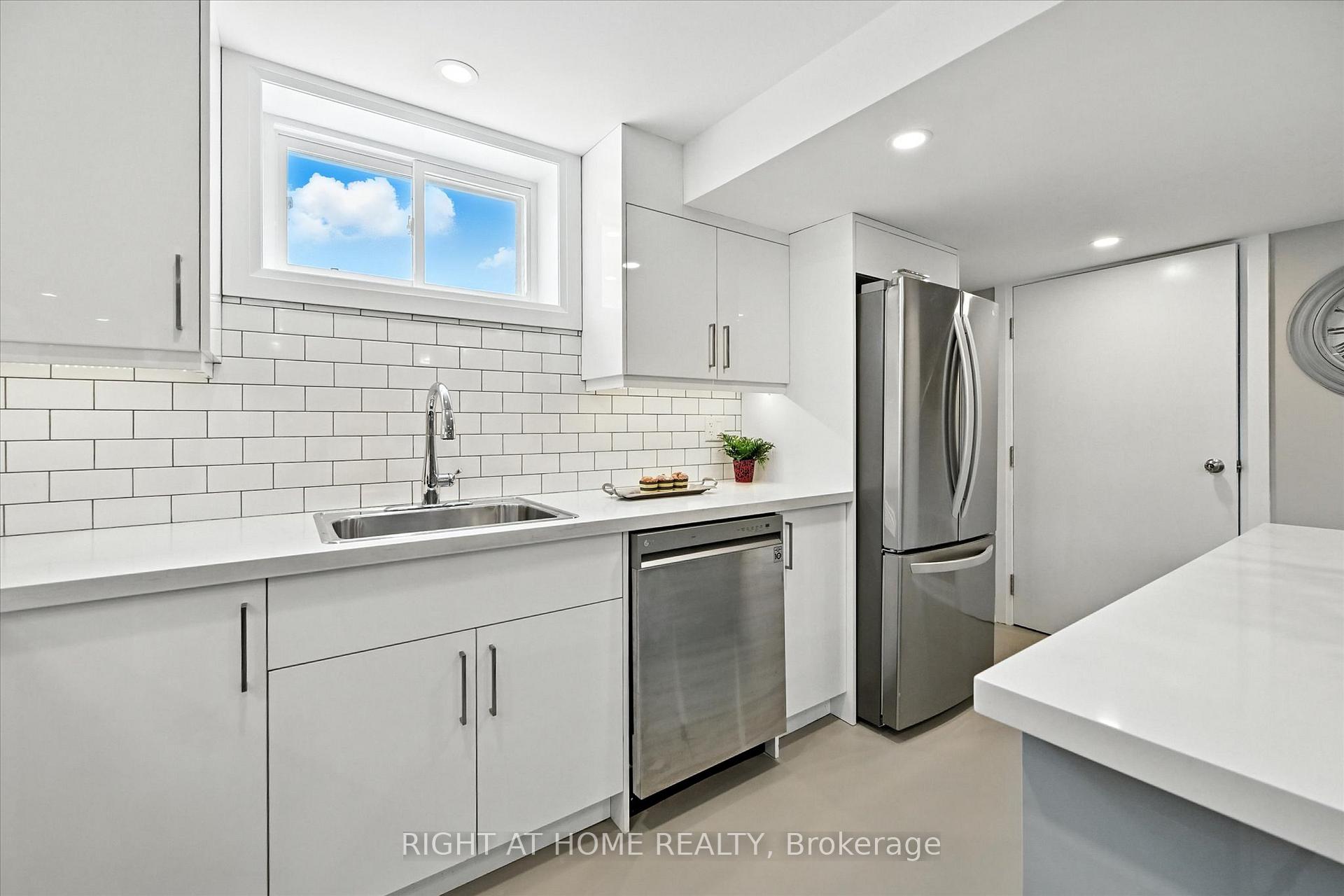 Photo 36 of 157 West 19th Street, Hamilton, Buchanan — HOMEH