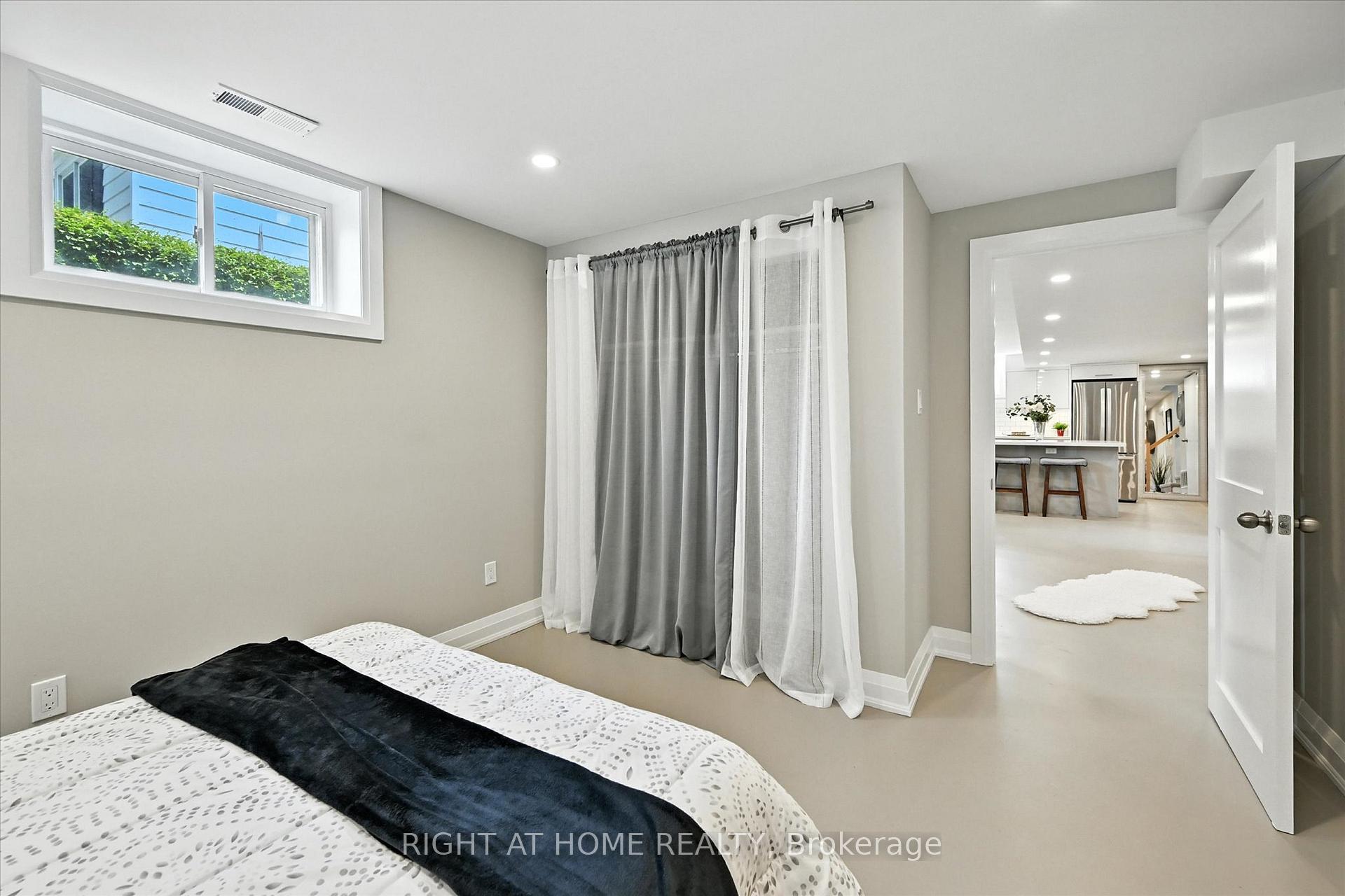 Photo 40 of 157 West 19th Street, Hamilton, Buchanan — HOMEH