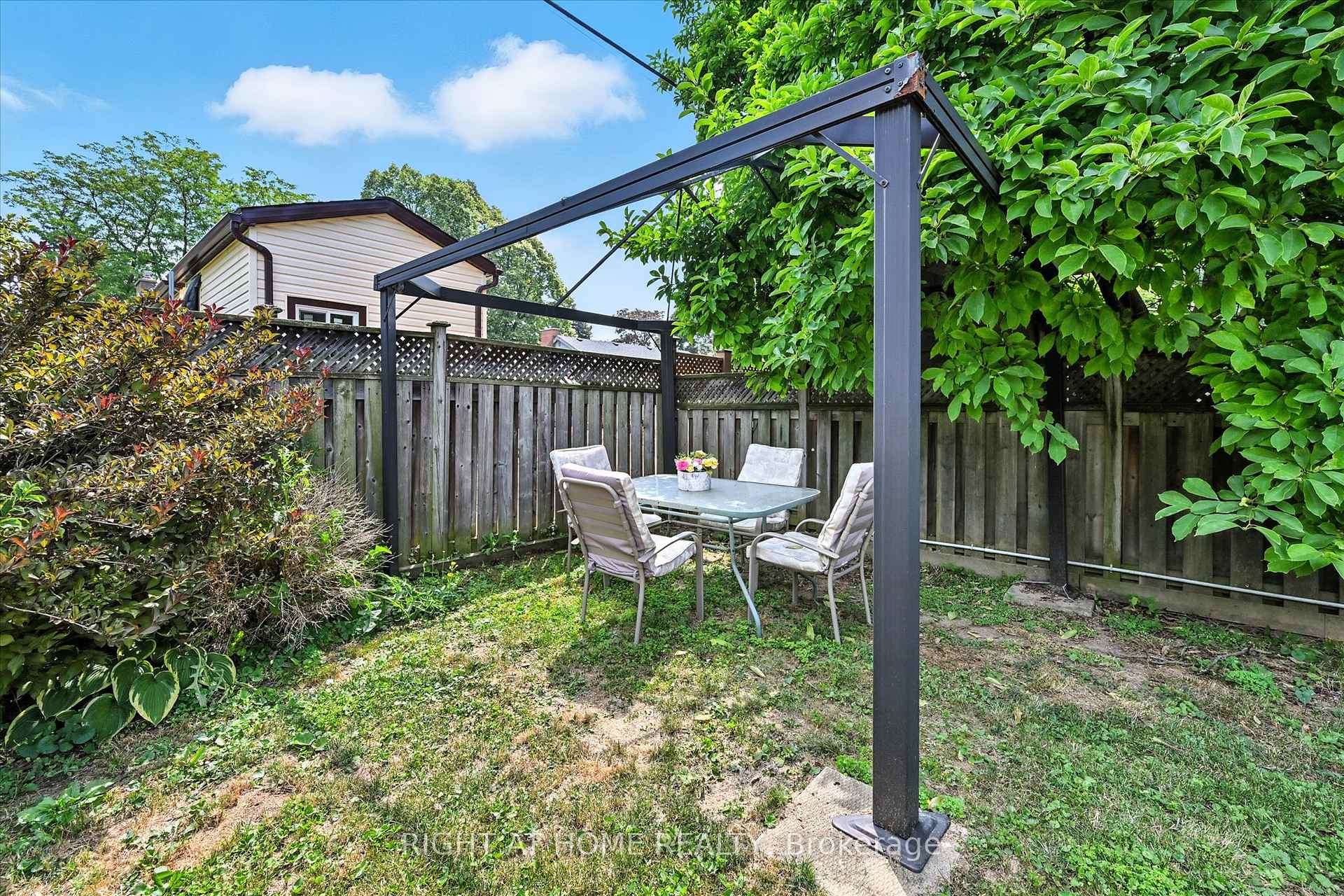 Photo 48 of 157 West 19th Street, Hamilton, Buchanan — HOMEH