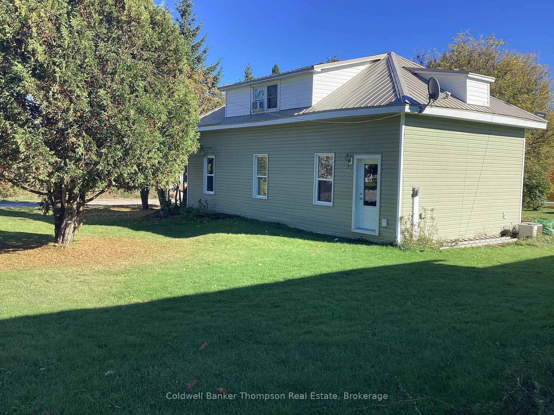 Photo 1 of 204 Queen Street, Burk's Falls — HOMEH